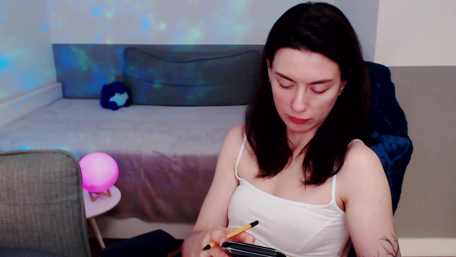 Gallery image thumbnail from HeyAriel's myfreecams stream on, 08/26/2026, 03:02 image 12 of 20