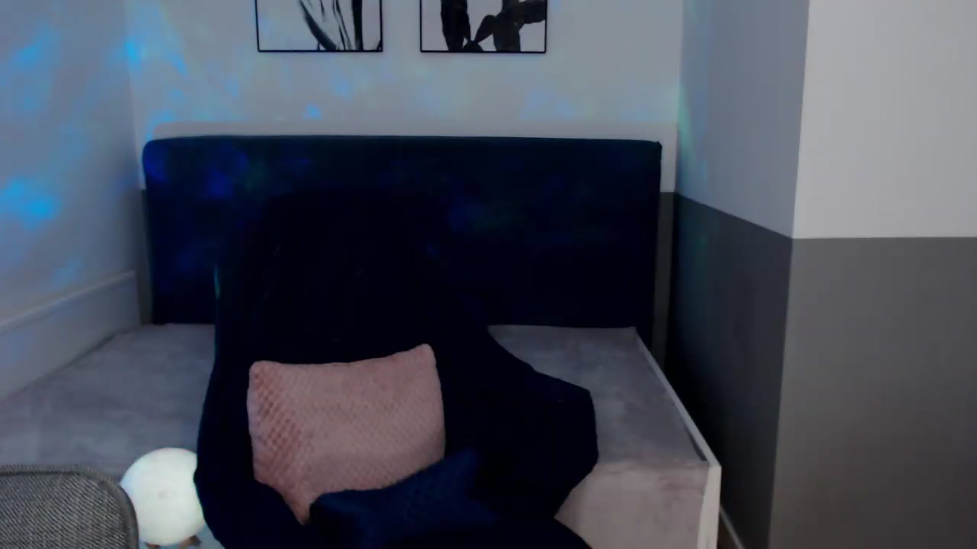 Gallery image thumbnail from HeyAriel's myfreecams stream on, 08/31/2026, 22:43 image 3 of 20