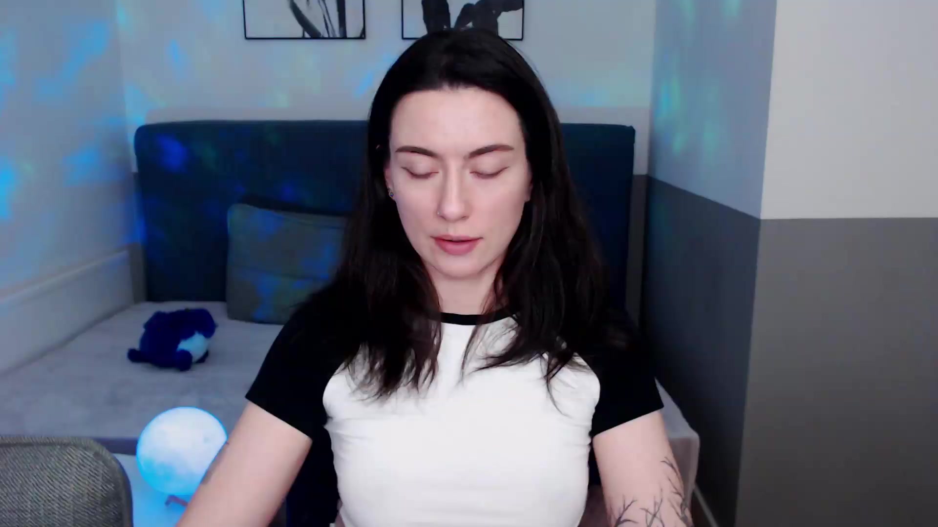 Gallery image thumbnail from HeyAriel's myfreecams stream on, 09/10/2026, 16:47 image 17 of 20