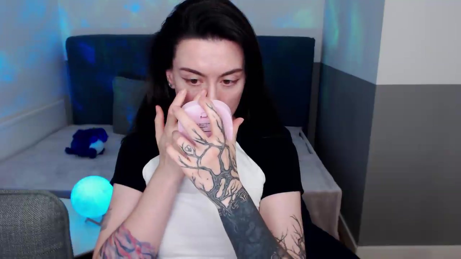 Gallery image thumbnail from HeyAriel's myfreecams stream on, 09/10/2026, 19:56 image 8 of 20