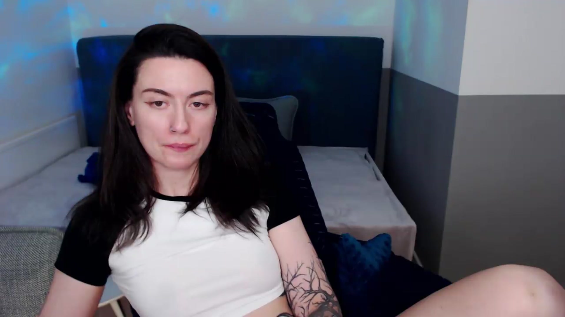 Gallery image thumbnail from HeyAriel's myfreecams stream on, 09/10/2026, 21:17 image 7 of 20