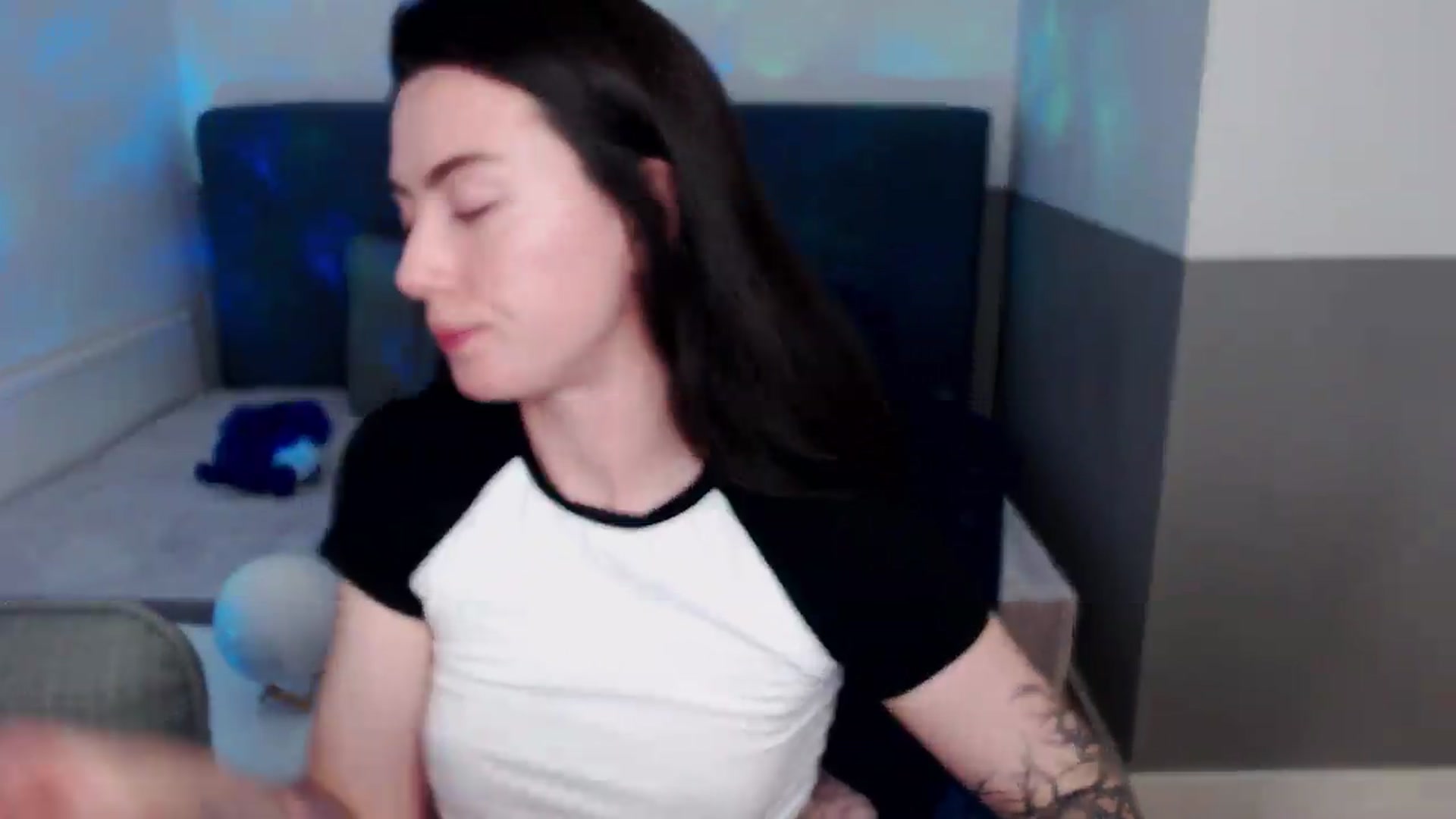 Gallery image thumbnail from HeyAriel's myfreecams stream on, 09/10/2026, 21:17 image 19 of 20