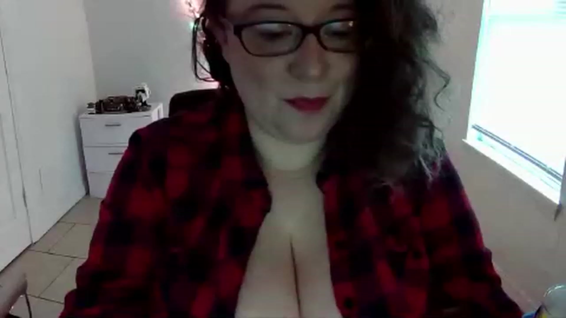 Gallery image thumbnail from HeyHeyShae's myfreecams stream on, 11/14/2022, 22:48 image 3 of 20