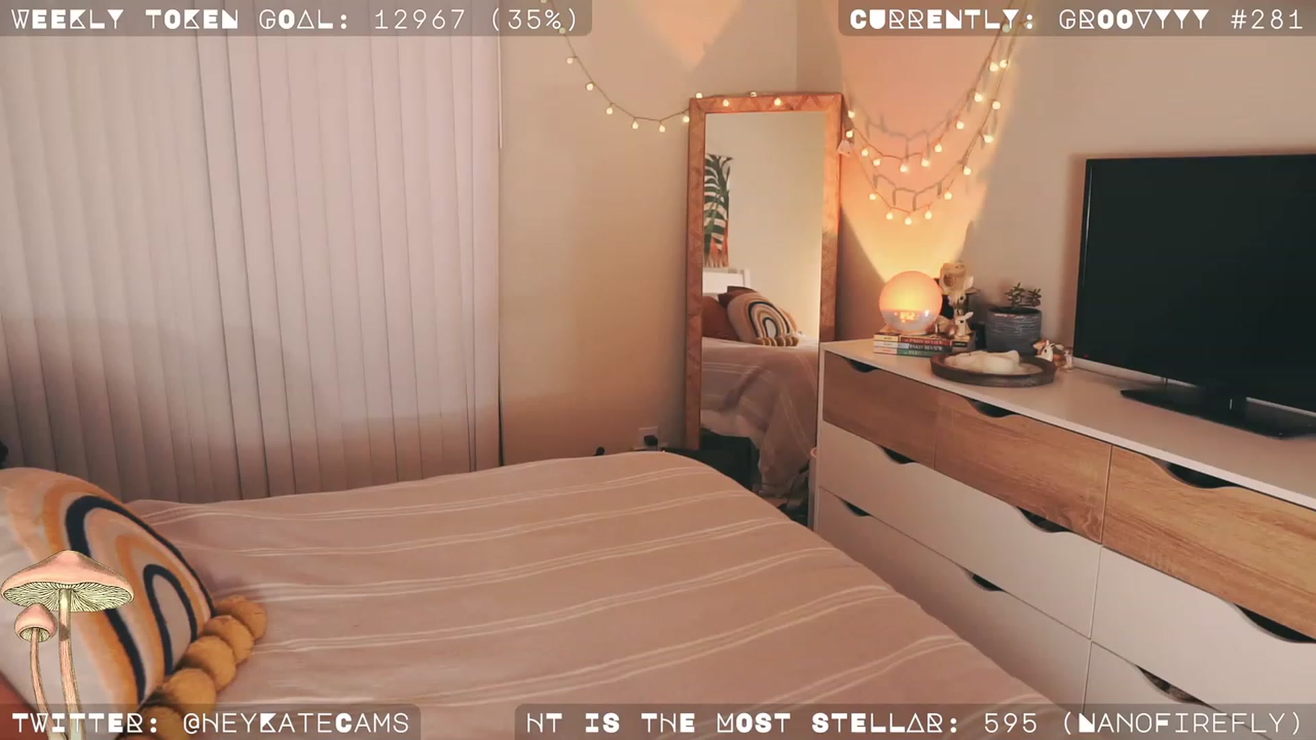 Gallery image thumbnail from HeyKate's myfreecams stream on, 11/20/2022, 05:45 image 14 of 20