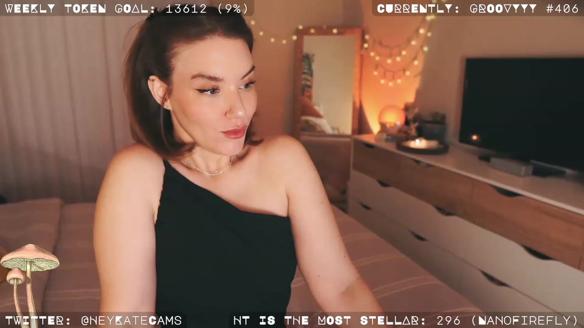 Gallery image thumbnail from HeyKate's myfreecams stream on, 11/26/2022, 08:27 image 3 of 20