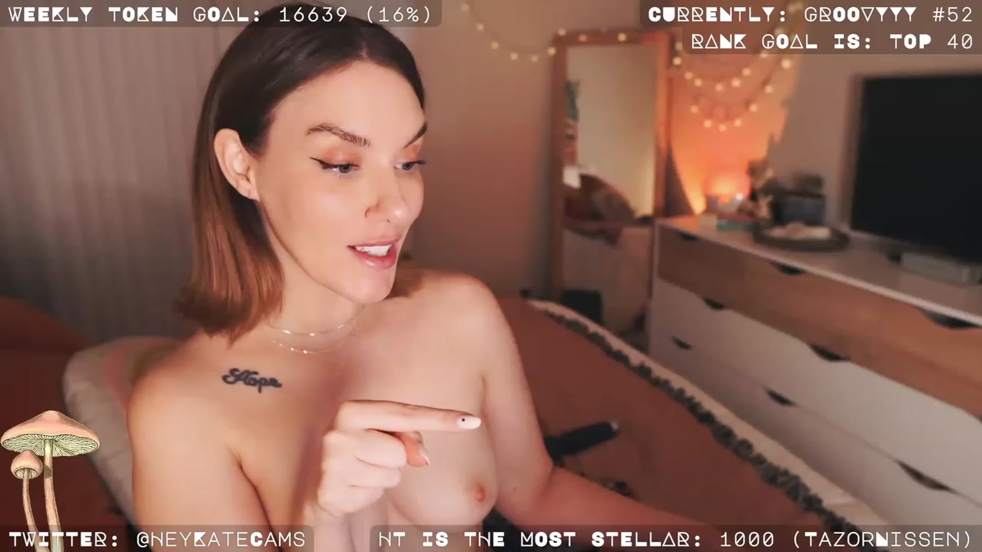 Gallery image thumbnail from HeyKate's myfreecams stream on, 12/10/2022, 10:47 image 3 of 20