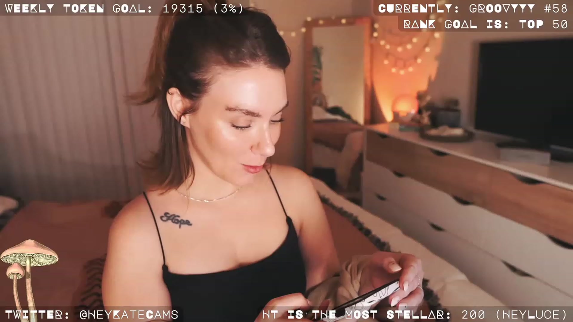 Gallery image thumbnail from HeyKate's myfreecams stream on, 12/11/2022, 05:45 image 18 of 20