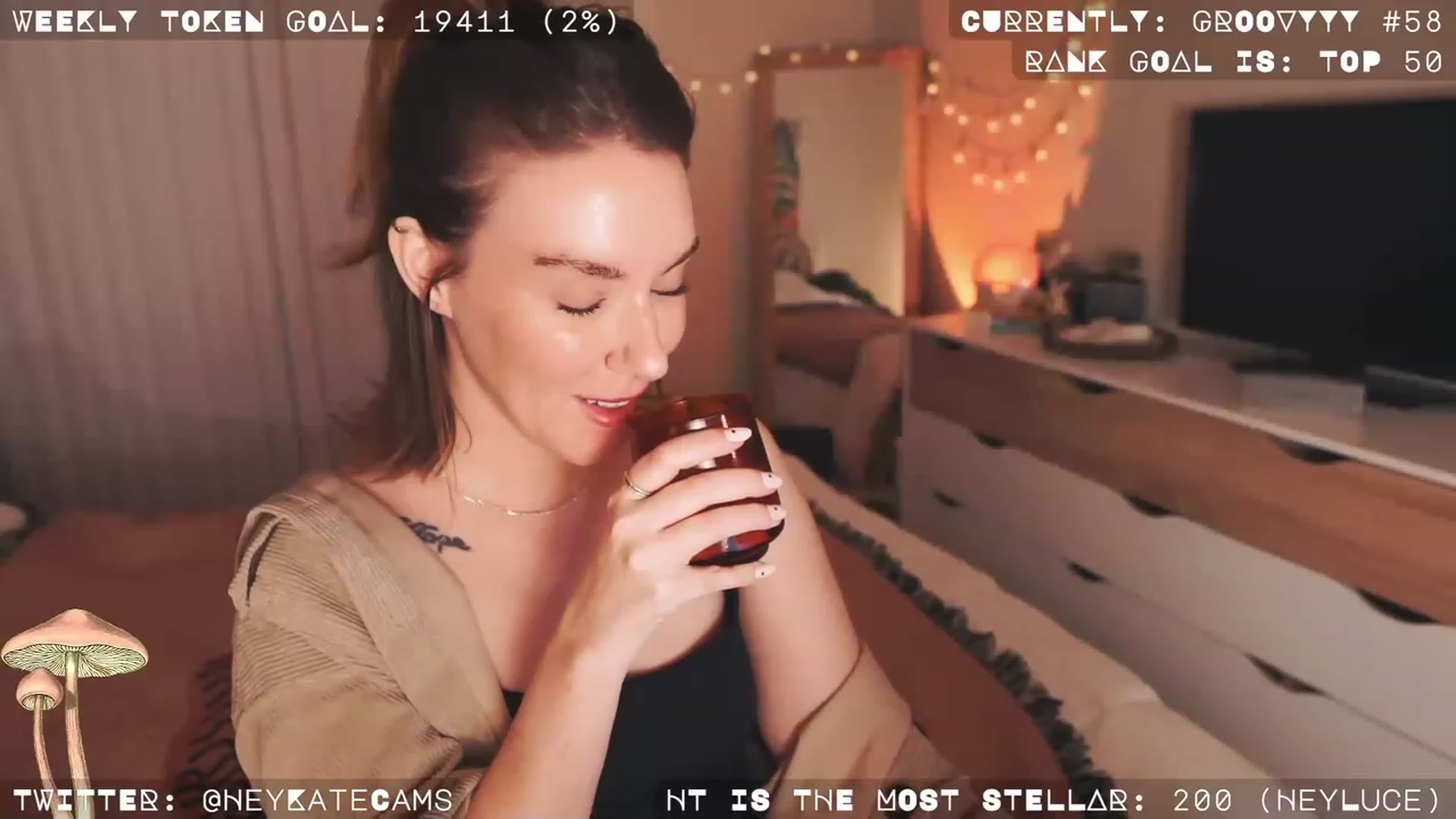 Gallery image thumbnail from HeyKate's myfreecams stream on, 12/11/2022, 05:45 image 15 of 20