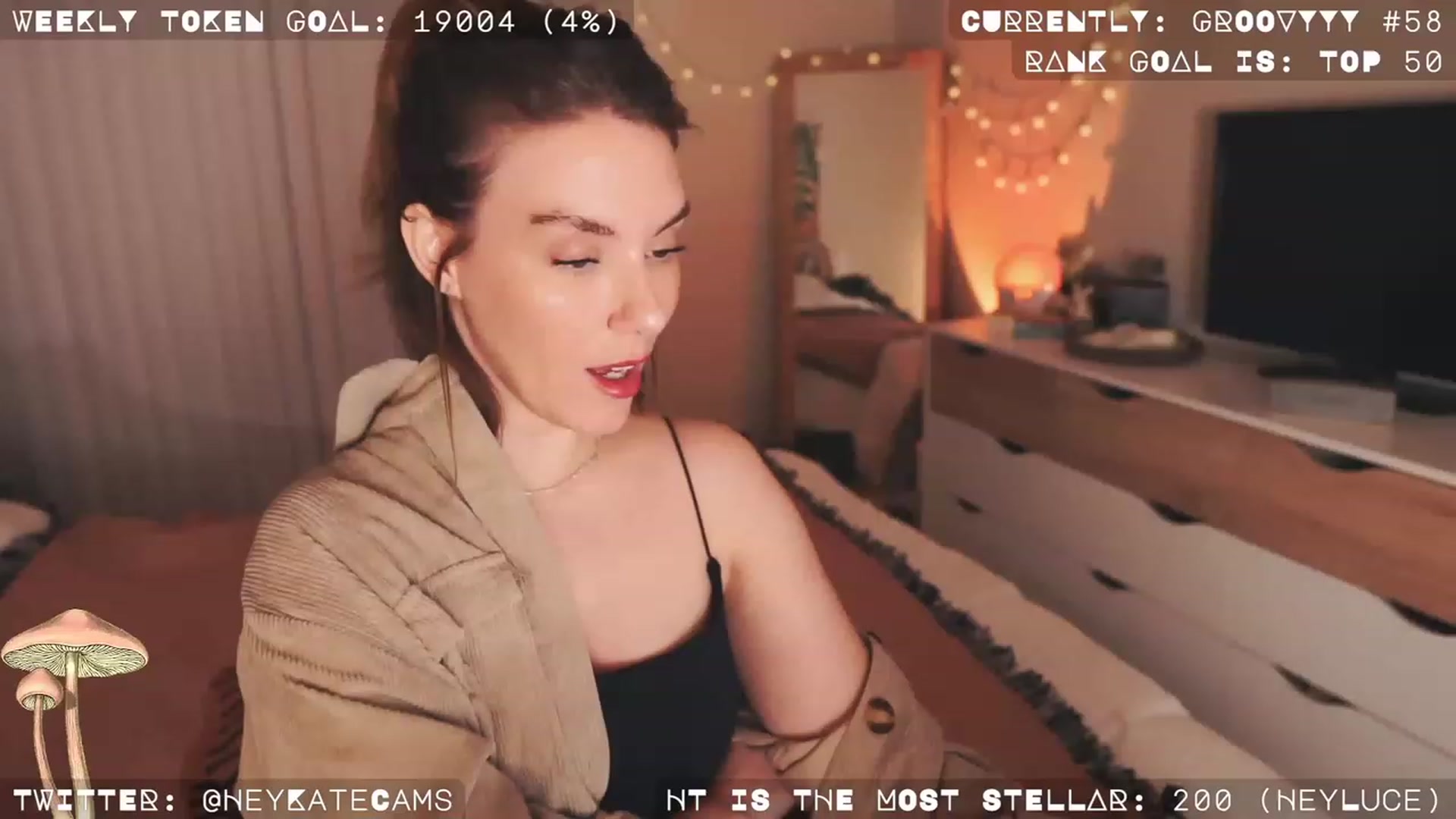 Gallery image thumbnail from HeyKate's myfreecams stream on, 12/11/2022, 08:02 image 1 of 20