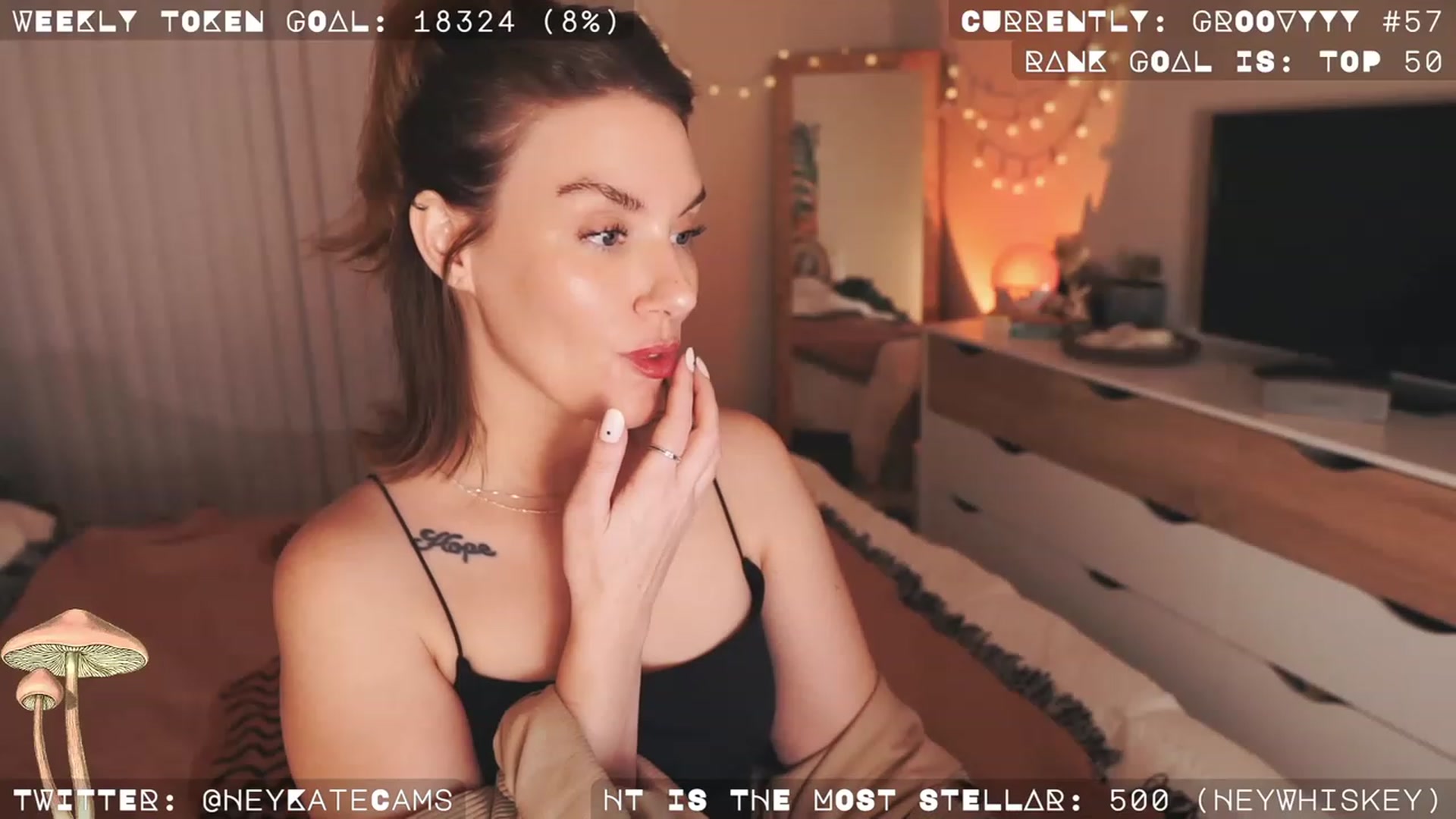 Gallery image thumbnail from HeyKate's myfreecams stream on, 12/11/2022, 08:02 image 6 of 20