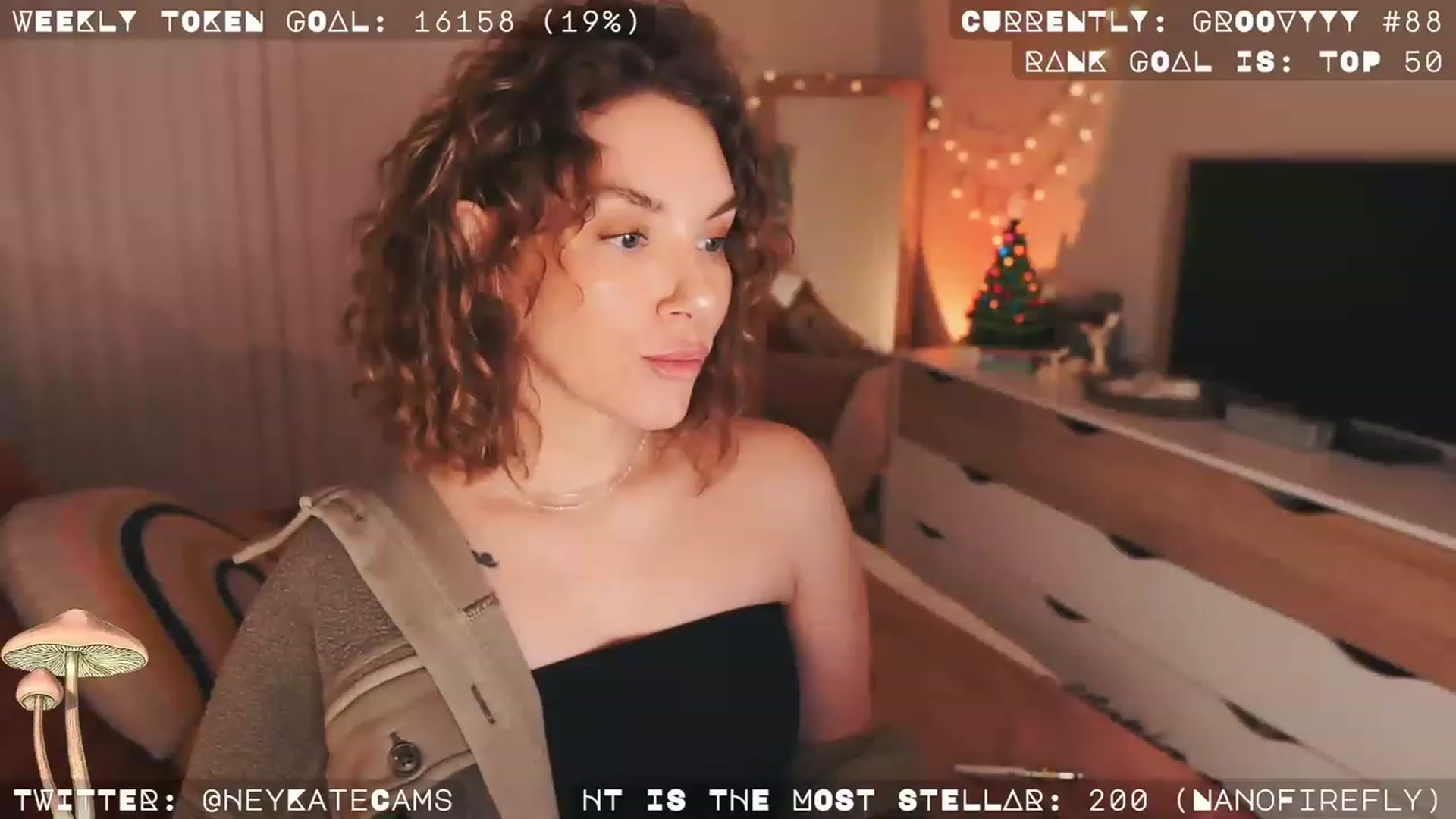 Gallery image thumbnail from HeyKate's myfreecams stream on, 12/15/2022, 05:45 image 11 of 20