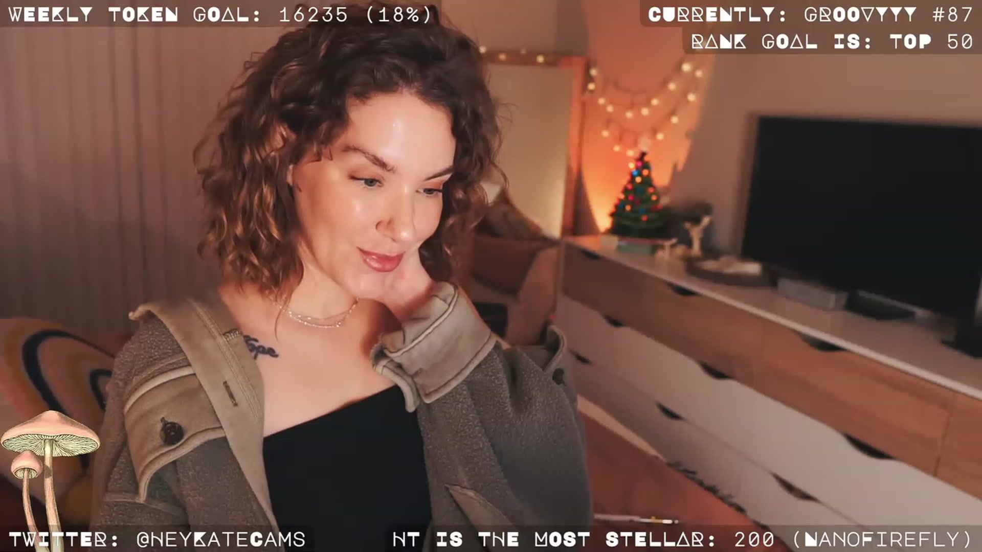 Gallery image thumbnail from HeyKate's myfreecams stream on, 12/15/2022, 05:45 image 6 of 20
