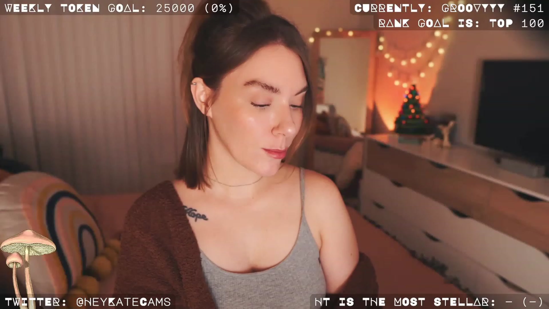 Gallery image thumbnail from HeyKate's myfreecams stream on, 12/22/2022, 03:45 image 15 of 20