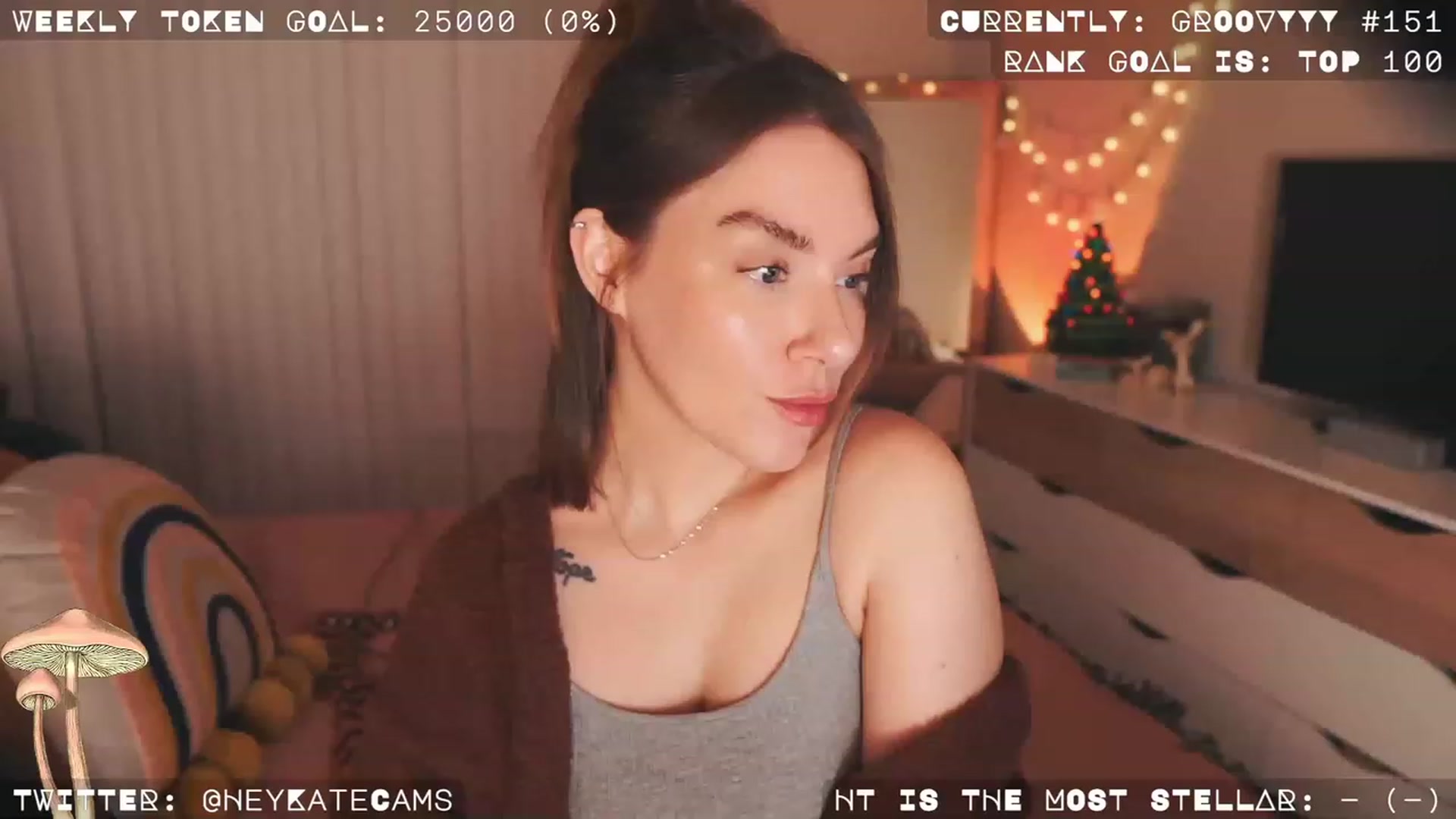 Gallery image thumbnail from HeyKate's myfreecams stream on, 12/22/2022, 03:45 image 6 of 20