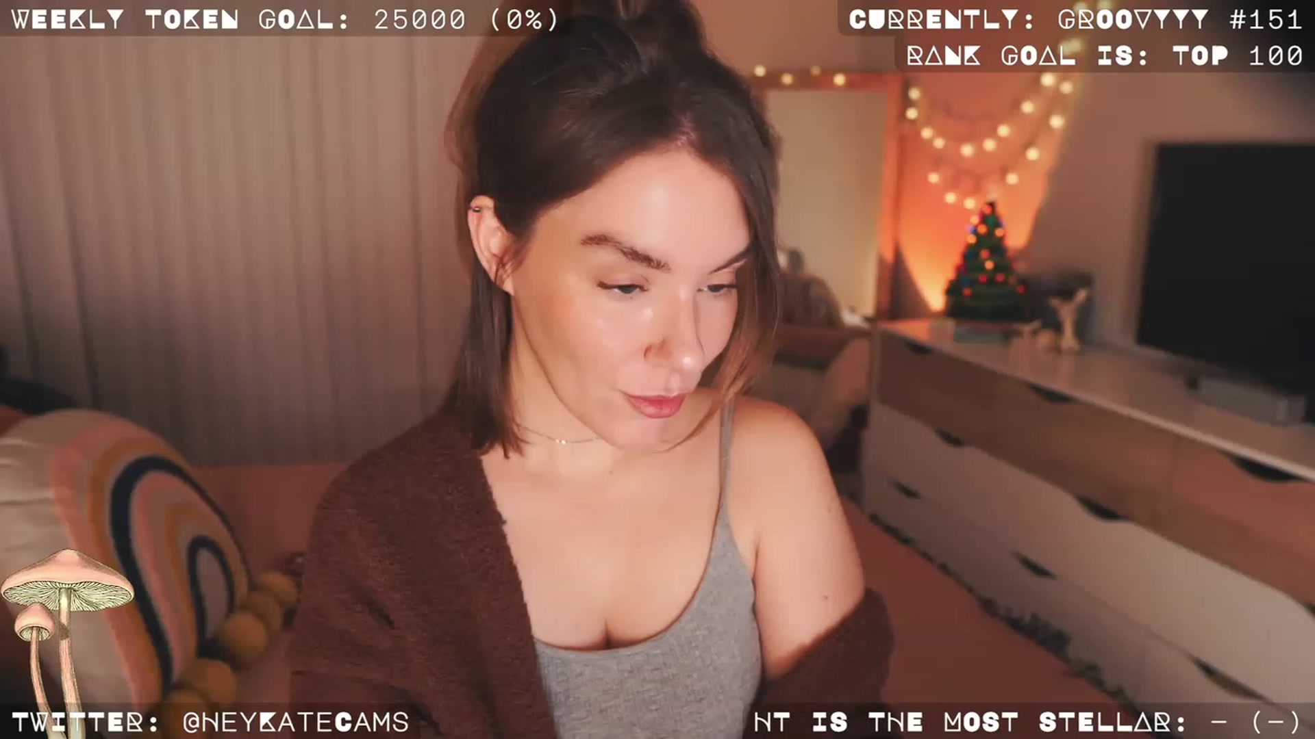 Gallery image thumbnail from HeyKate's myfreecams stream on, 12/22/2022, 03:45 image 2 of 20