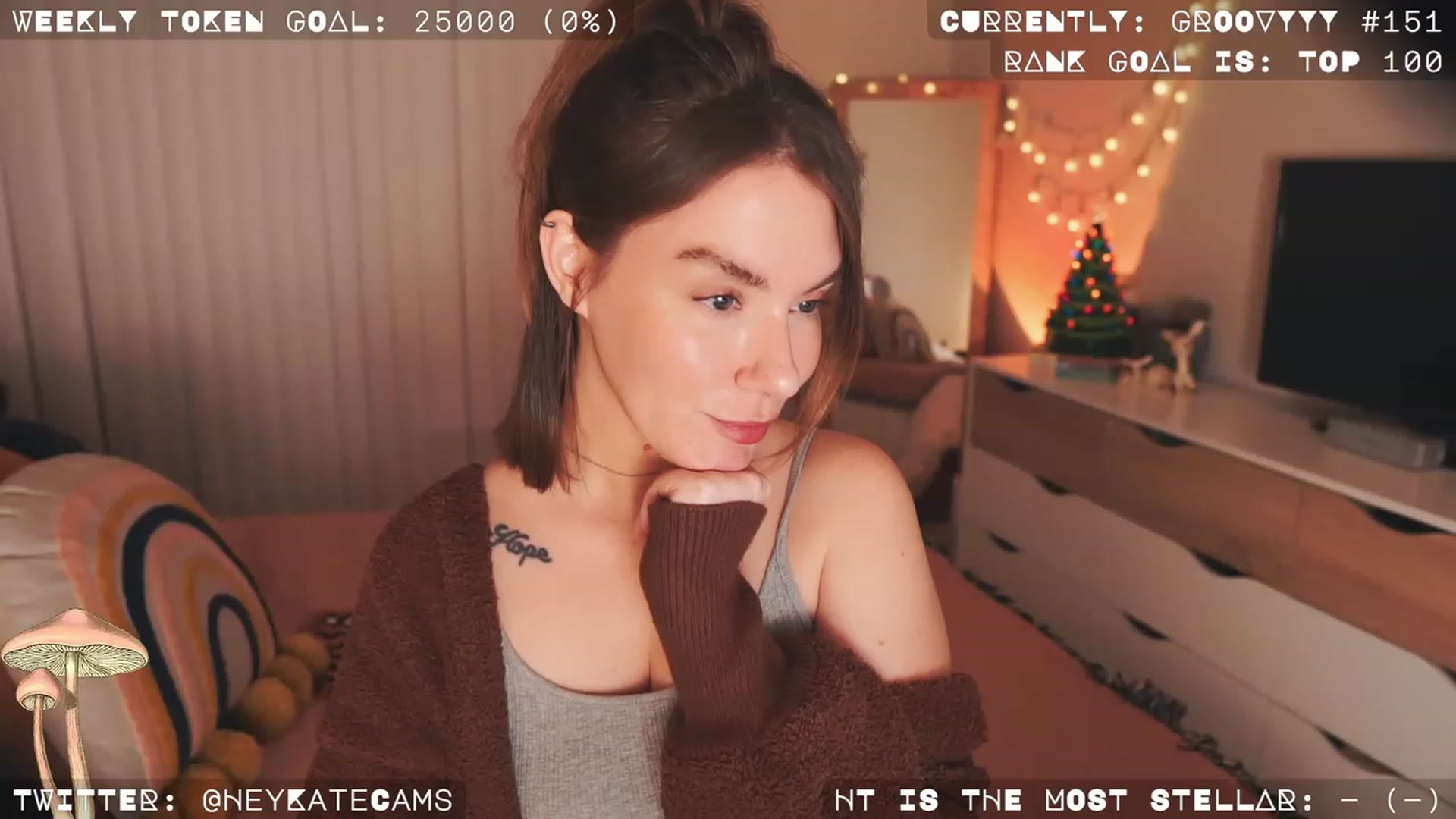 Gallery image thumbnail from HeyKate's myfreecams stream on, 12/22/2022, 03:45 image 12 of 20