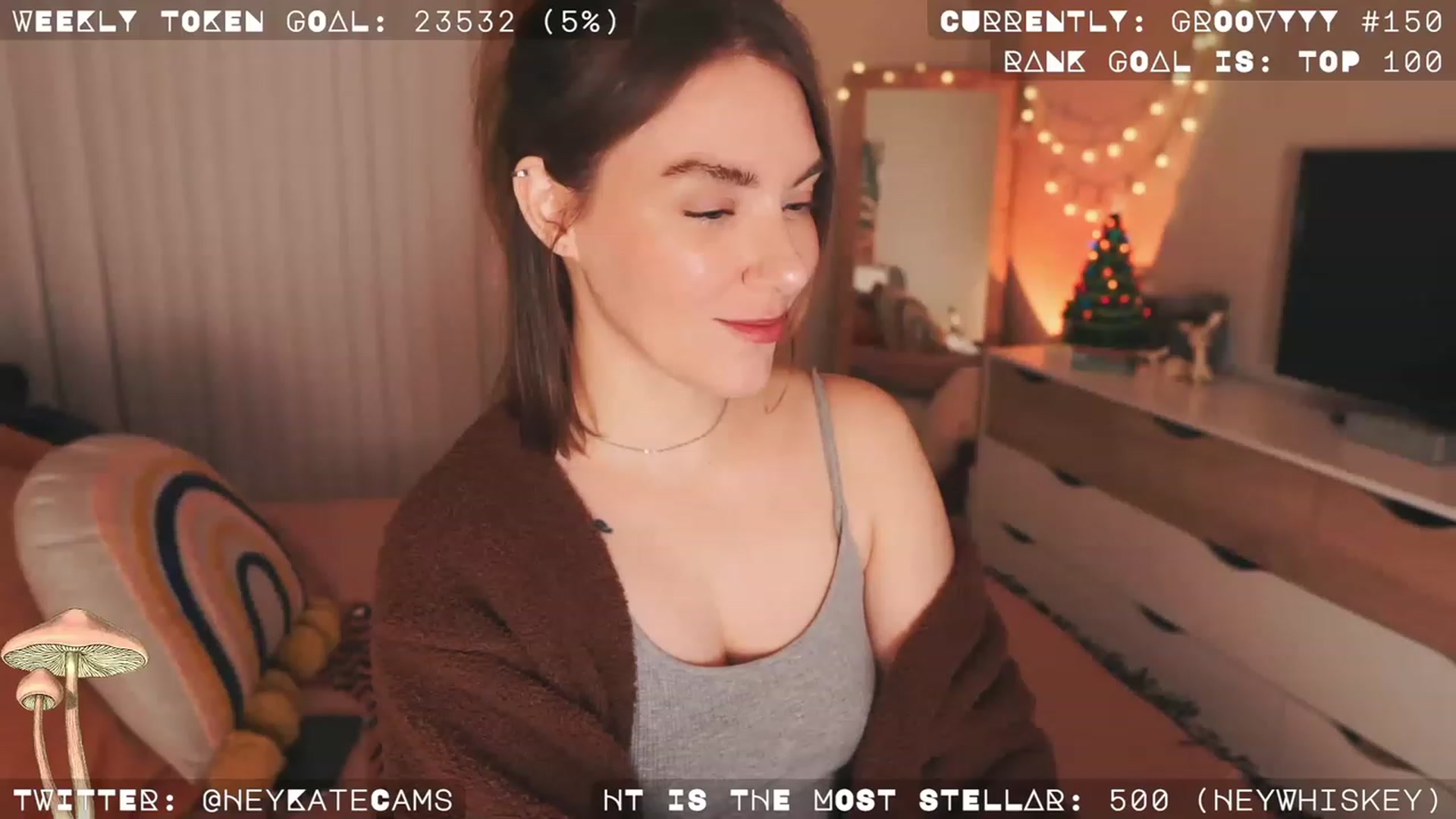 Gallery image thumbnail from HeyKate's myfreecams stream on, 12/22/2022, 05:17 image 6 of 20