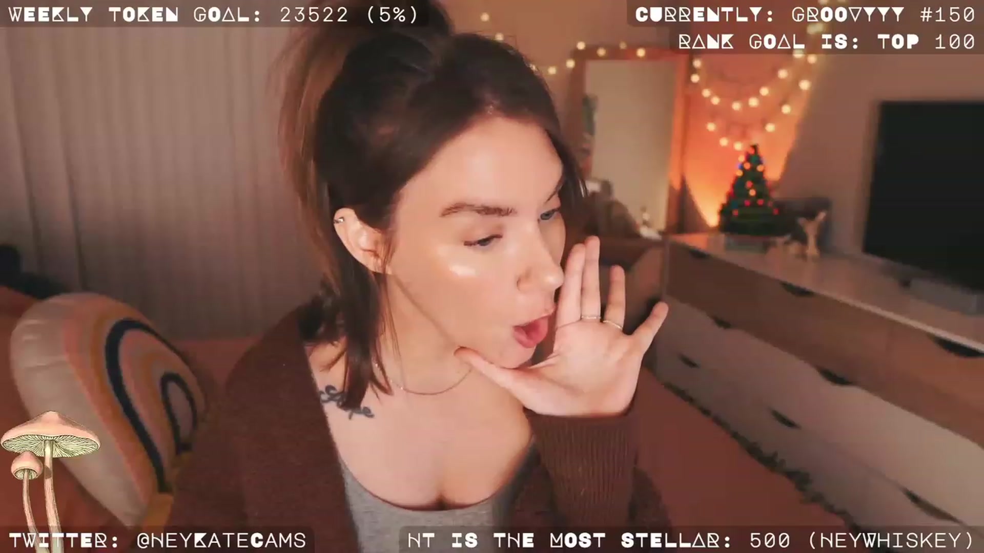 Gallery image thumbnail from HeyKate's myfreecams stream on, 12/22/2022, 05:17 image 8 of 20