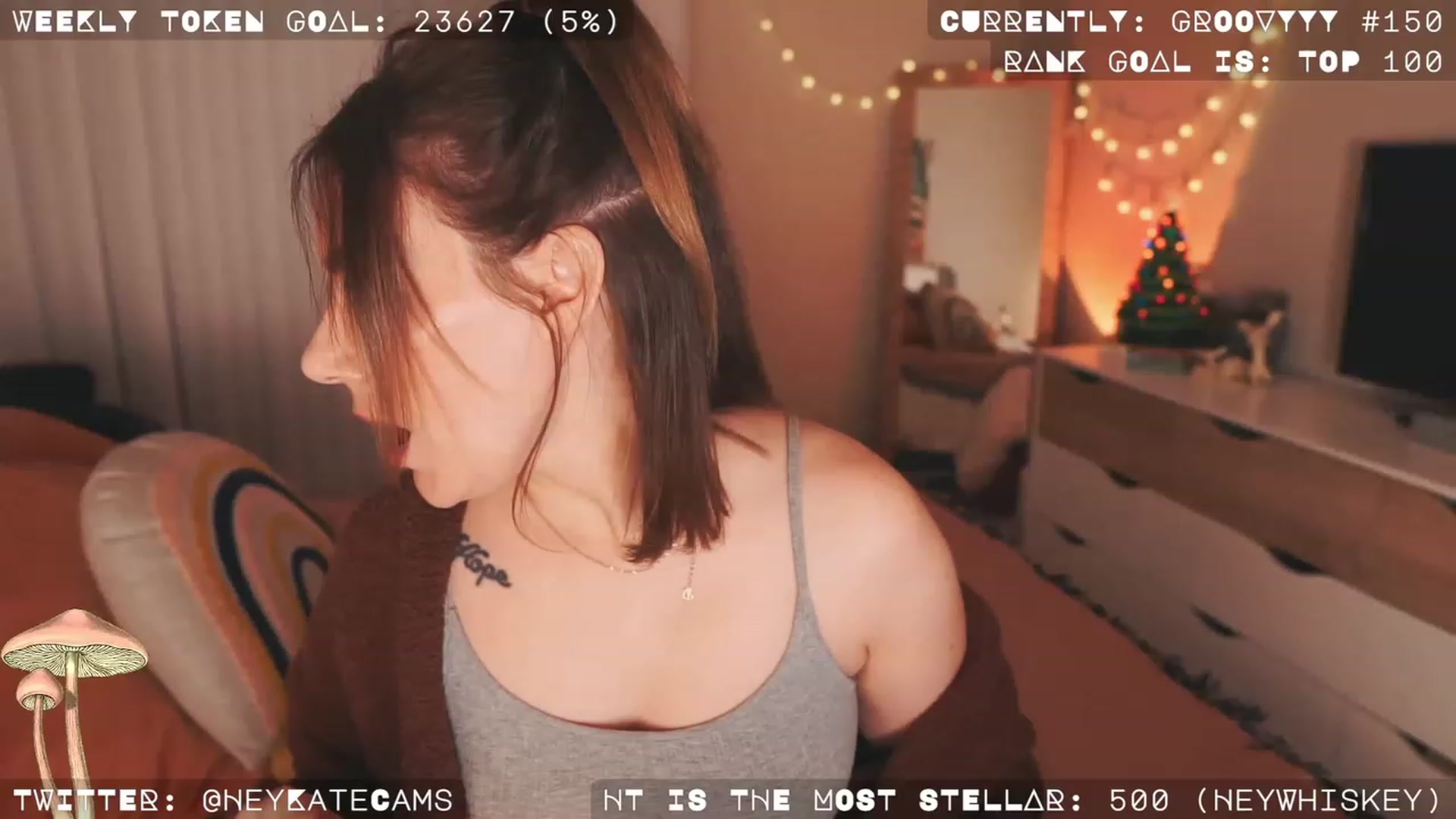 Gallery image thumbnail from HeyKate's myfreecams stream on, 12/22/2022, 05:17 image 1 of 20