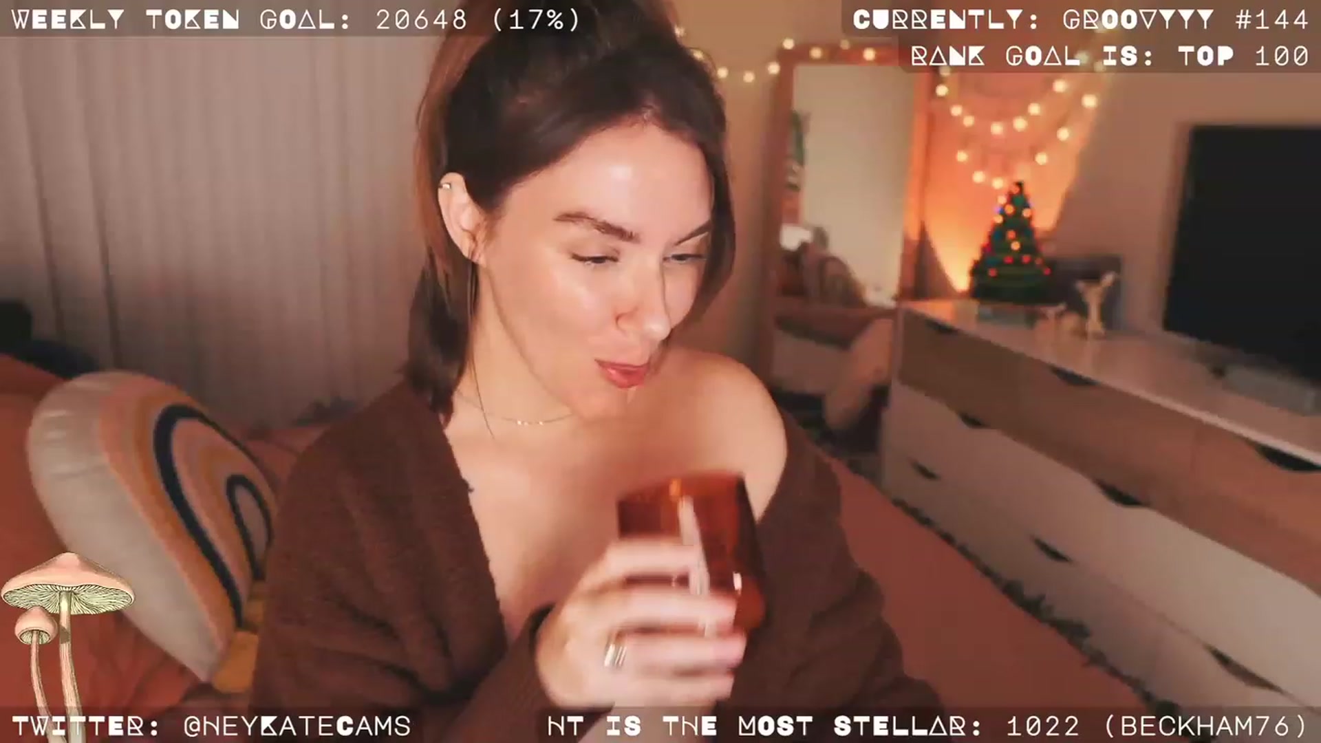 Gallery image thumbnail from HeyKate's myfreecams stream on, 12/22/2022, 06:30 image 16 of 20