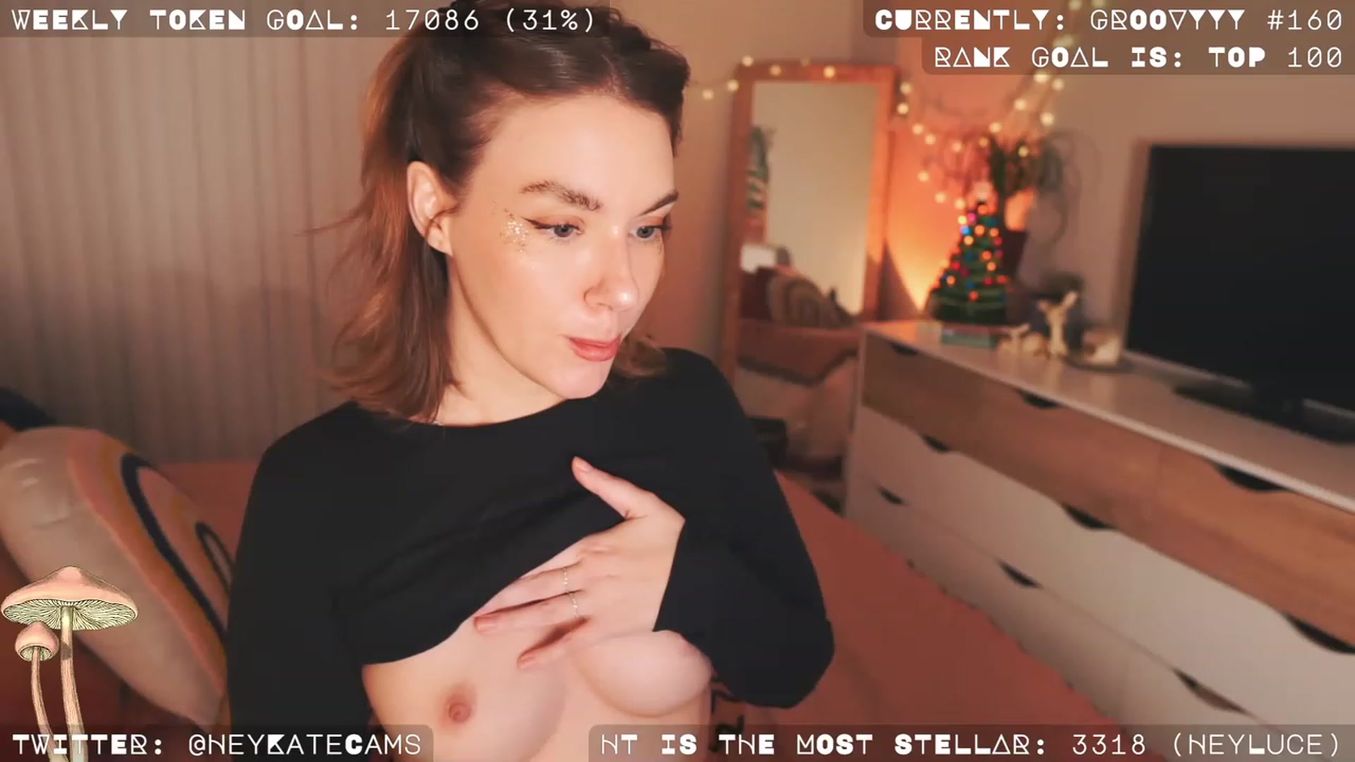 Gallery image thumbnail from HeyKate's myfreecams stream on, 12/24/2022, 06:24 image 4 of 20