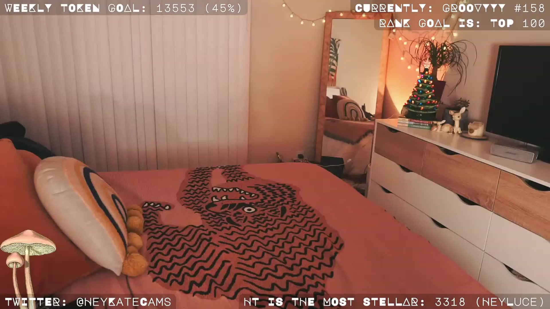 Gallery image thumbnail from HeyKate's myfreecams stream on, 12/24/2022, 10:23 image 1 of 20