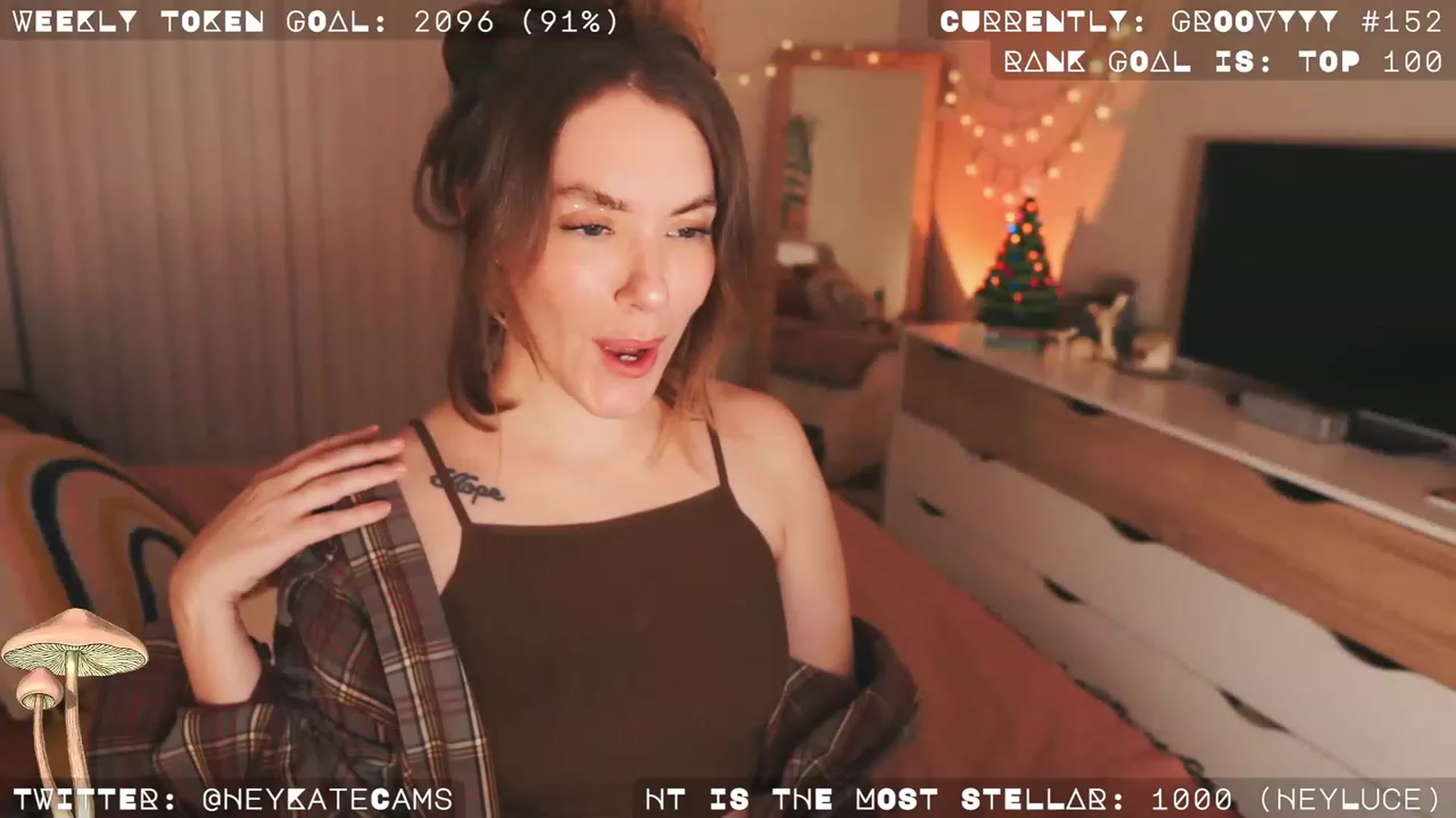 Gallery image thumbnail from HeyKate's myfreecams stream on, 12/25/2022, 08:18 image 12 of 20