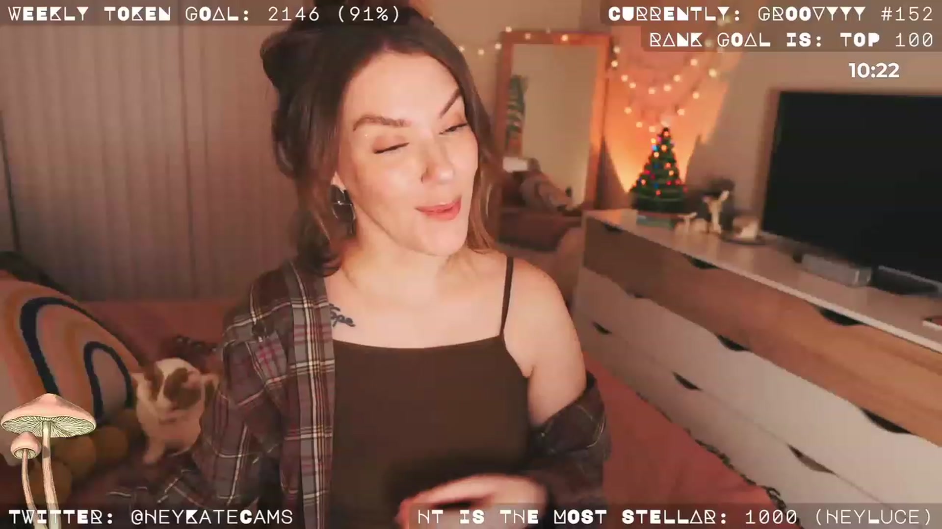 Gallery image thumbnail from HeyKate's myfreecams stream on, 12/25/2022, 08:18 image 10 of 20