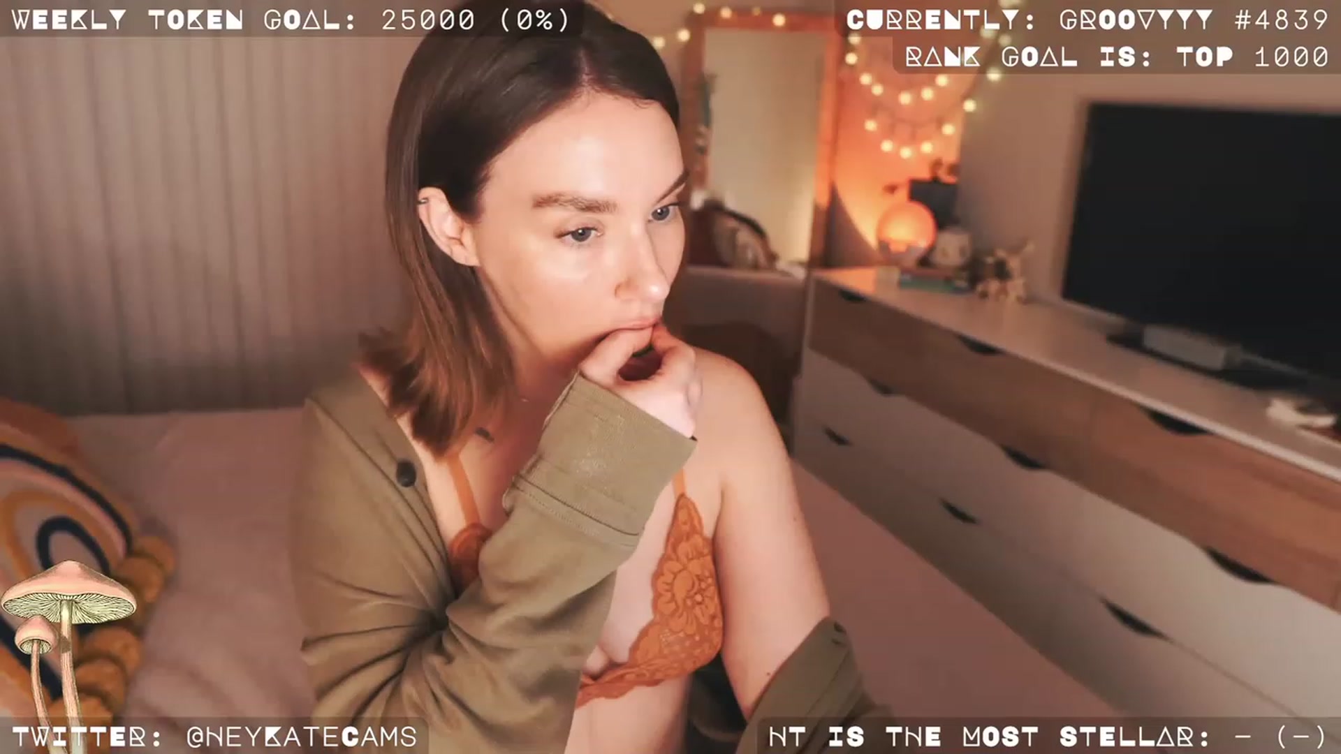 Gallery image thumbnail from HeyKate's myfreecams stream on, 01/18/2023, 04:32 image 7 of 20