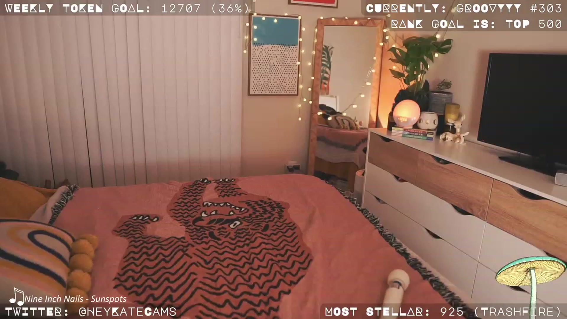 Gallery image thumbnail from HeyKate's myfreecams stream on, 03/10/2023, 09:42 image 3 of 20
