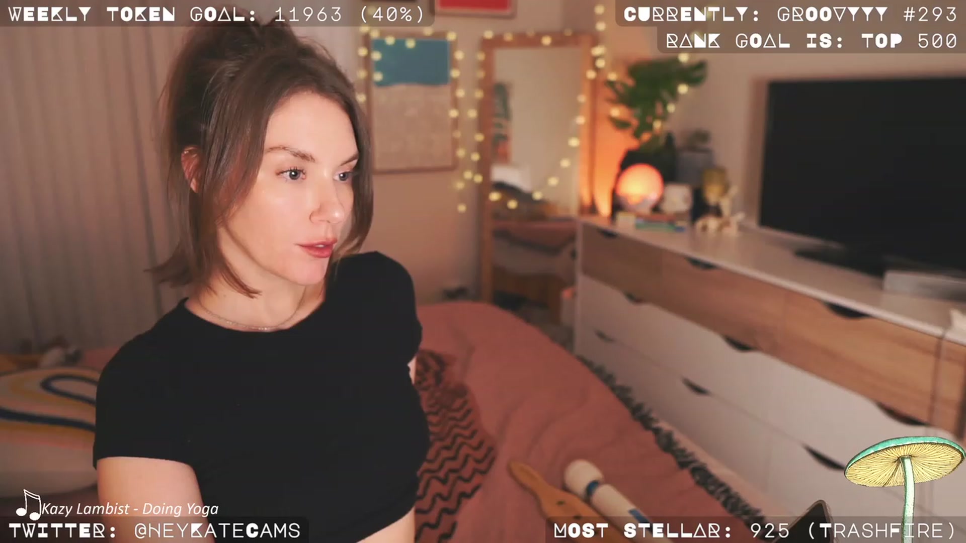 Gallery image thumbnail from HeyKate's myfreecams stream on, 03/10/2023, 10:50 image 17 of 20