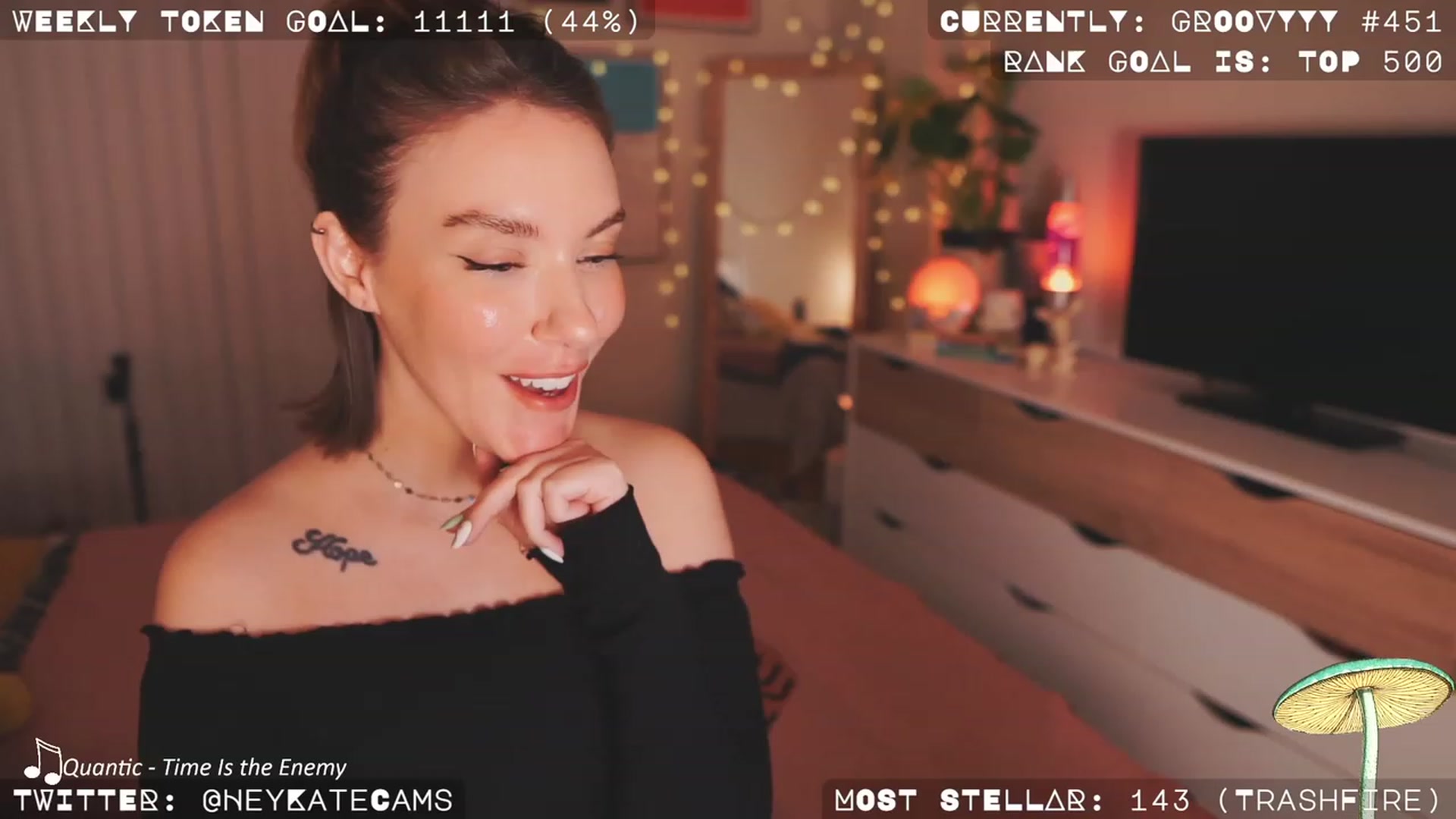 Gallery image thumbnail from HeyKate's myfreecams stream on, 03/19/2023, 04:15 image 5 of 20