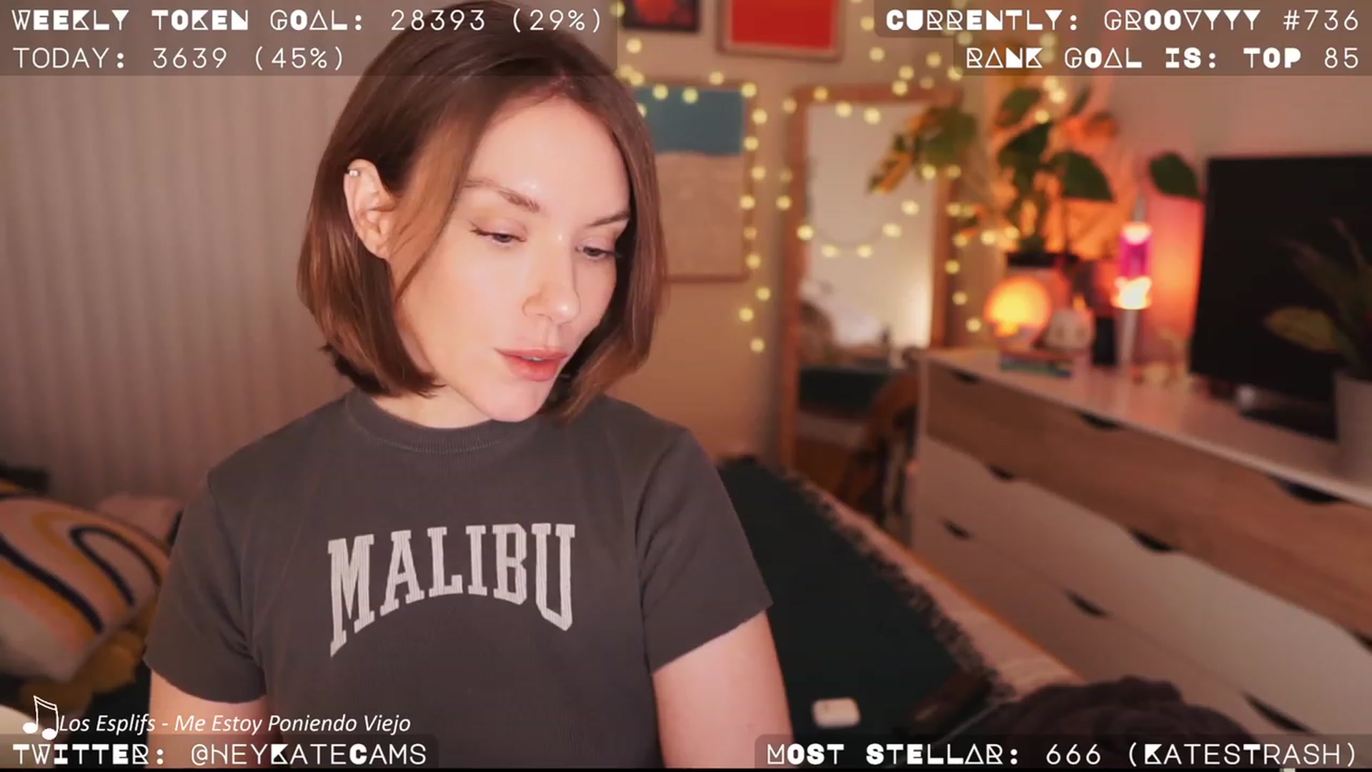Gallery image thumbnail from HeyKate's myfreecams stream on, 04/06/2023, 03:17 image 14 of 20