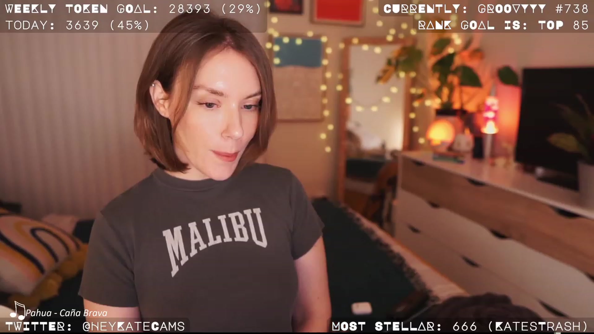 Gallery image thumbnail from HeyKate's myfreecams stream on, 04/06/2023, 03:17 image 18 of 20