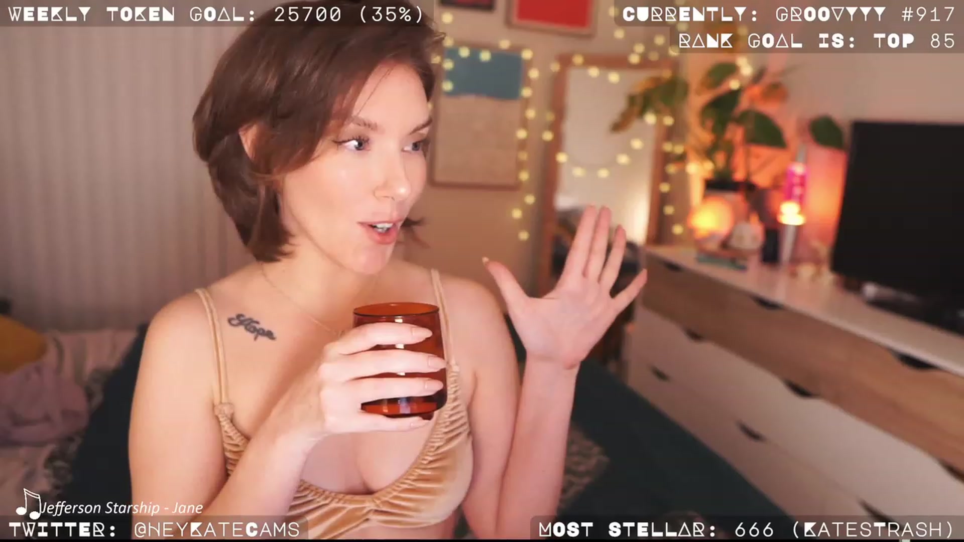 Gallery image thumbnail from HeyKate's myfreecams stream on, 04/08/2023, 05:14 image 14 of 20