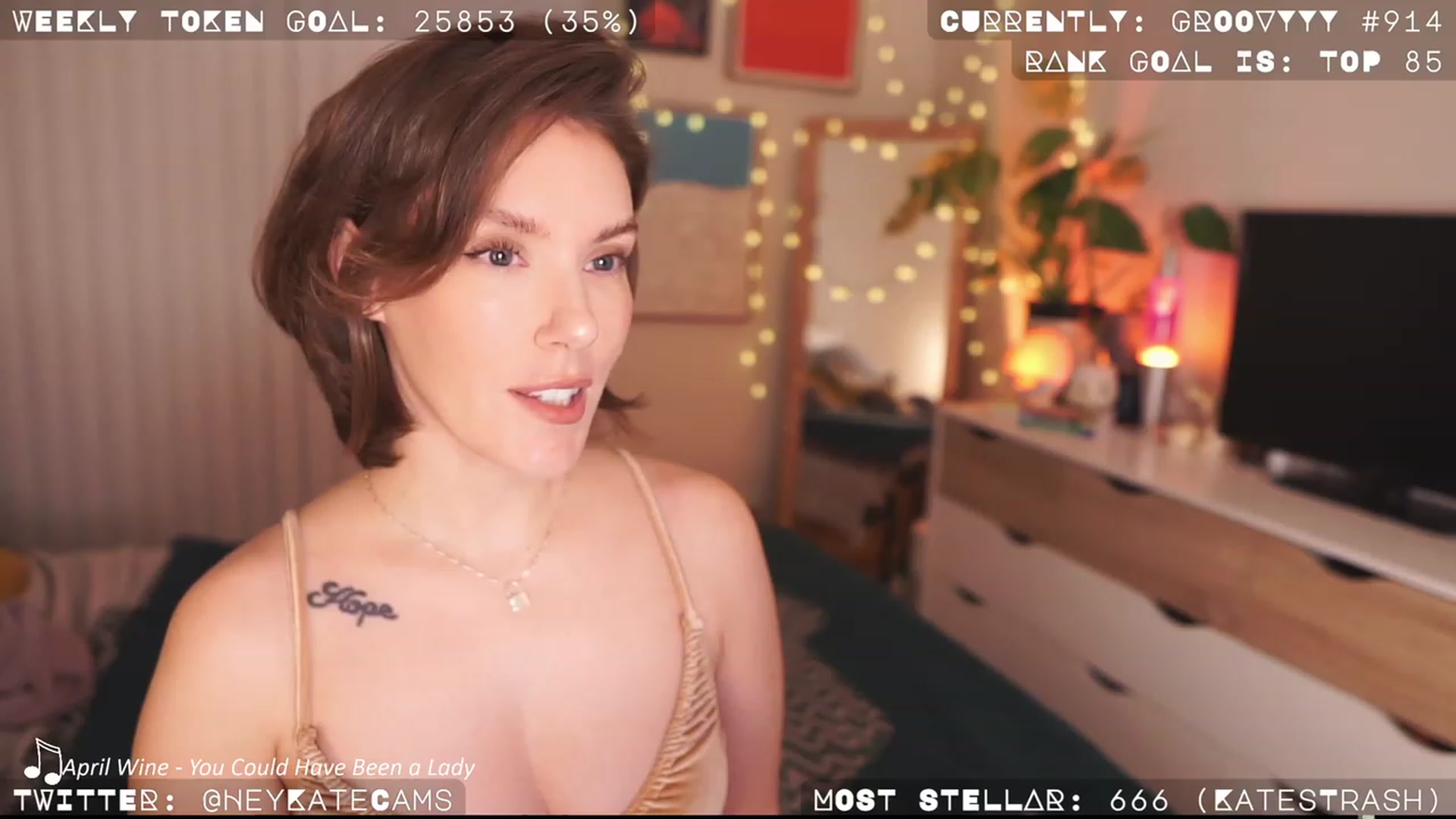 Gallery image thumbnail from HeyKate's myfreecams stream on, 04/08/2023, 05:14 image 7 of 20