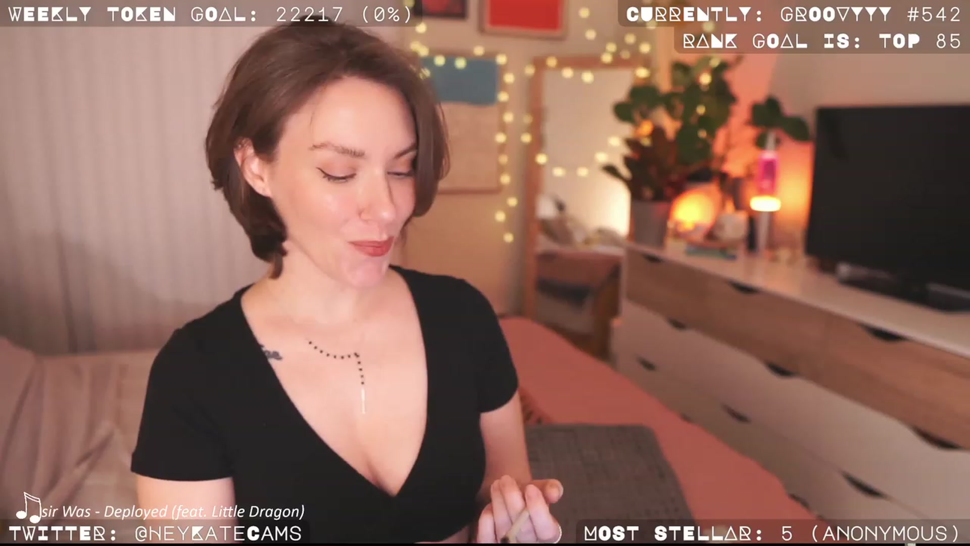 Gallery image thumbnail from HeyKate's myfreecams stream on, 04/12/2023, 02:57 image 13 of 20