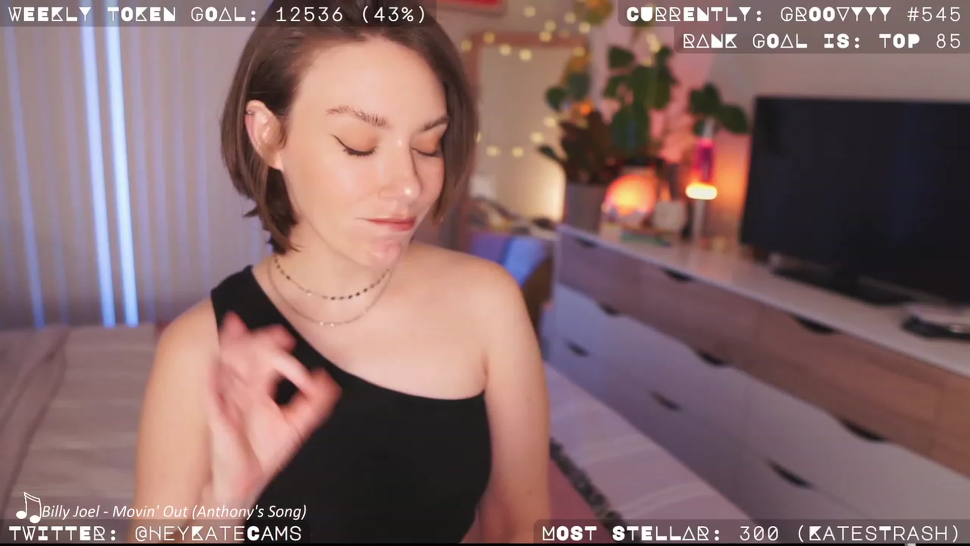 Gallery image thumbnail from HeyKate's myfreecams stream on, 04/15/2023, 03:29 image 2 of 20