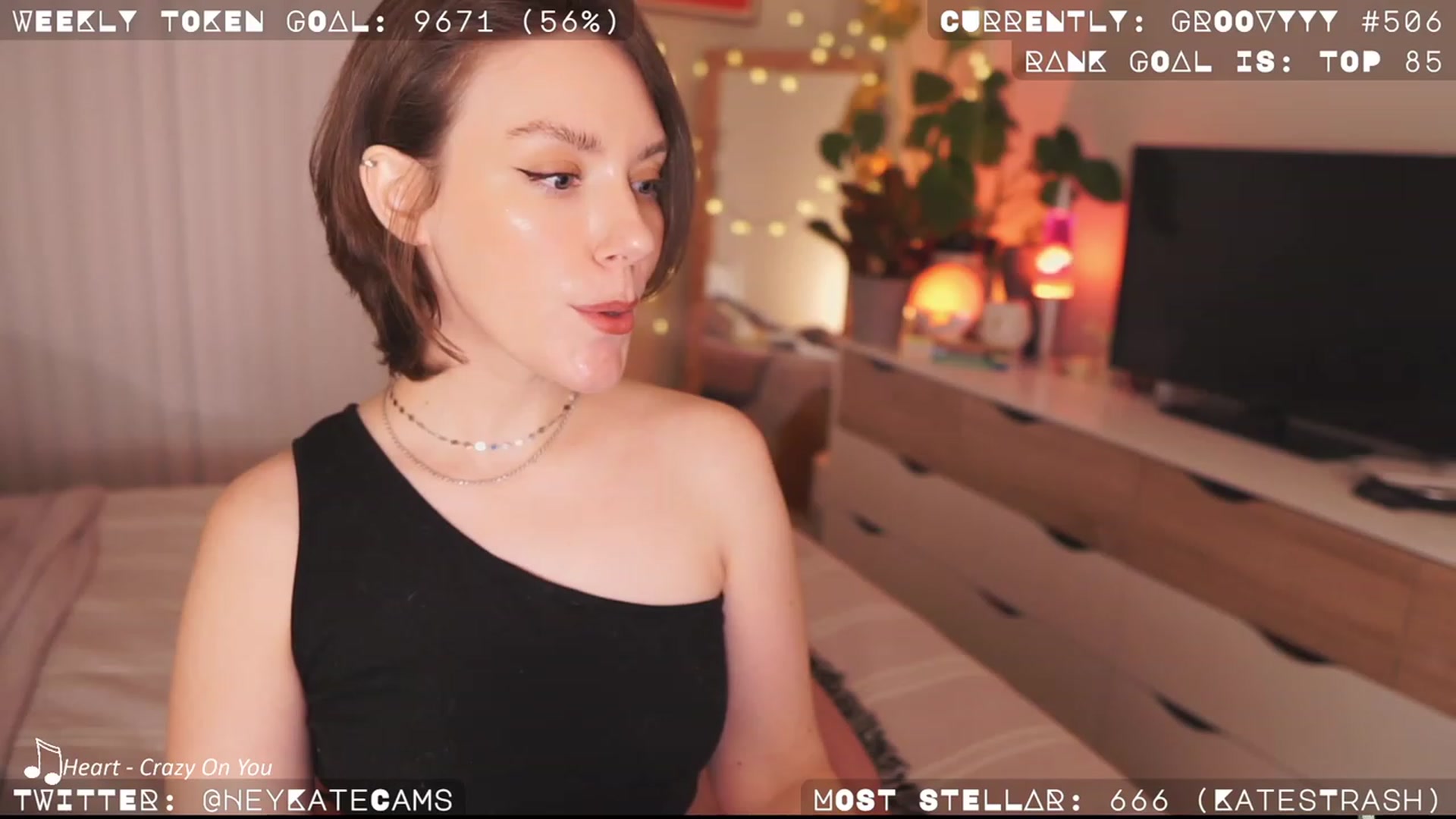 Gallery image thumbnail from HeyKate's myfreecams stream on, 04/15/2023, 03:29 image 15 of 20