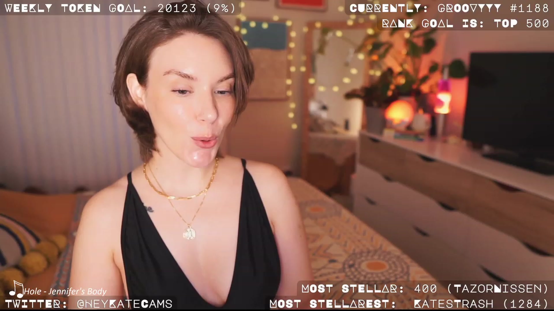 Gallery image thumbnail from HeyKate's myfreecams stream on, 05/03/2023, 03:20 image 16 of 20