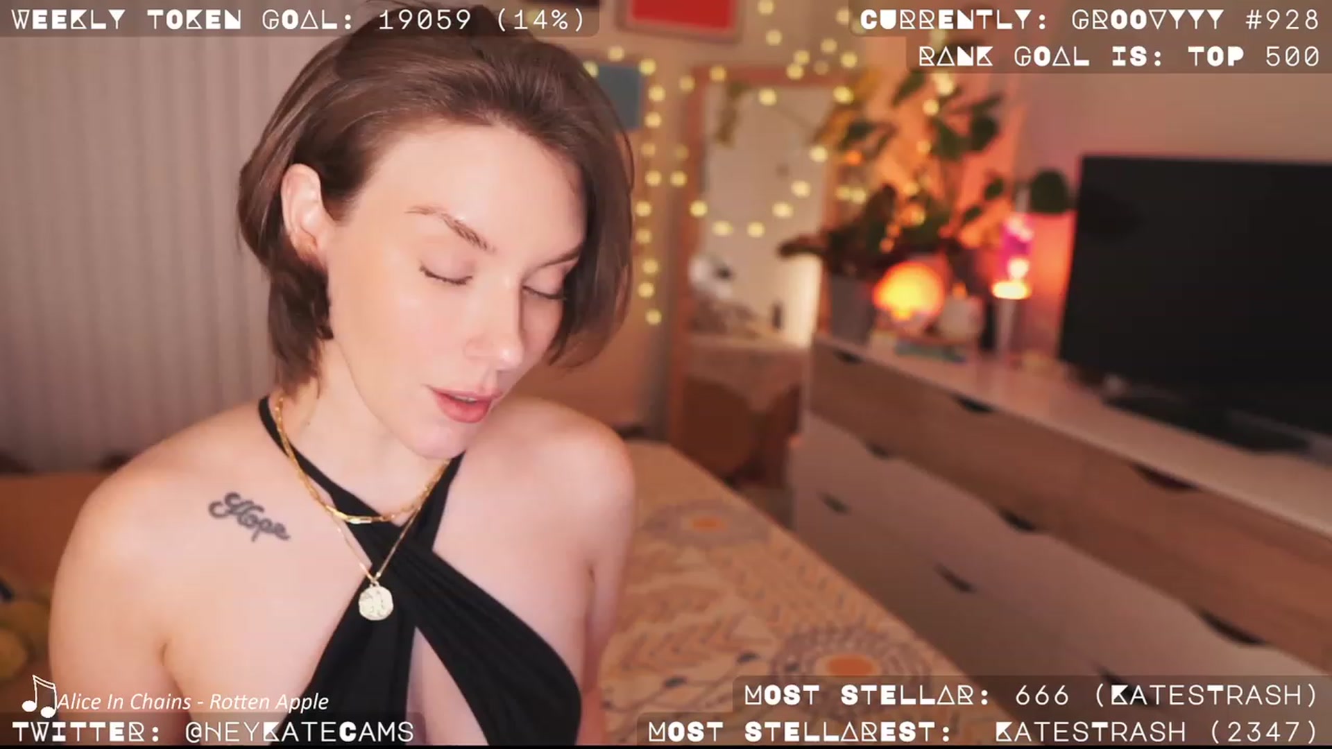 Gallery image thumbnail from HeyKate's myfreecams stream on, 05/03/2023, 05:34 image 7 of 20