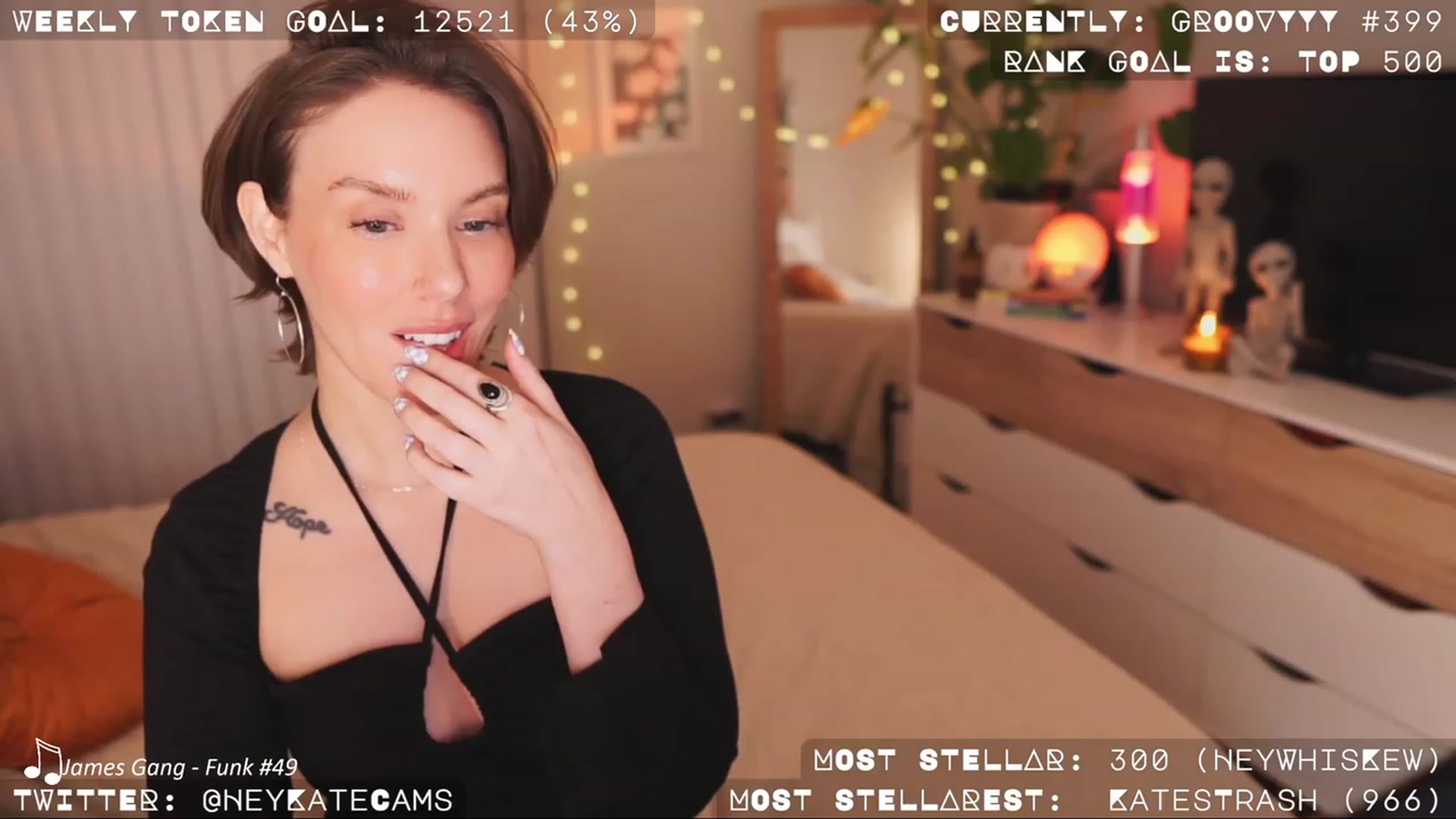 Gallery image thumbnail from HeyKate's myfreecams stream on, 05/21/2023, 07:10 image 8 of 20