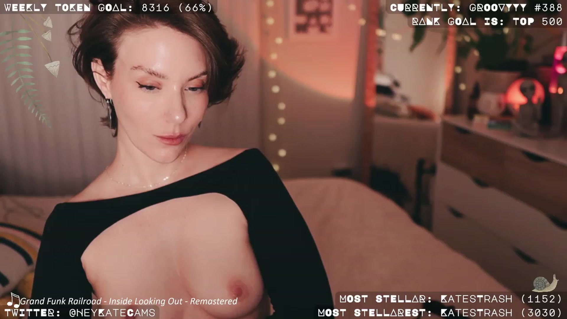 Gallery image thumbnail from HeyKate's myfreecams stream on, 05/27/2023, 08:10 image 6 of 20