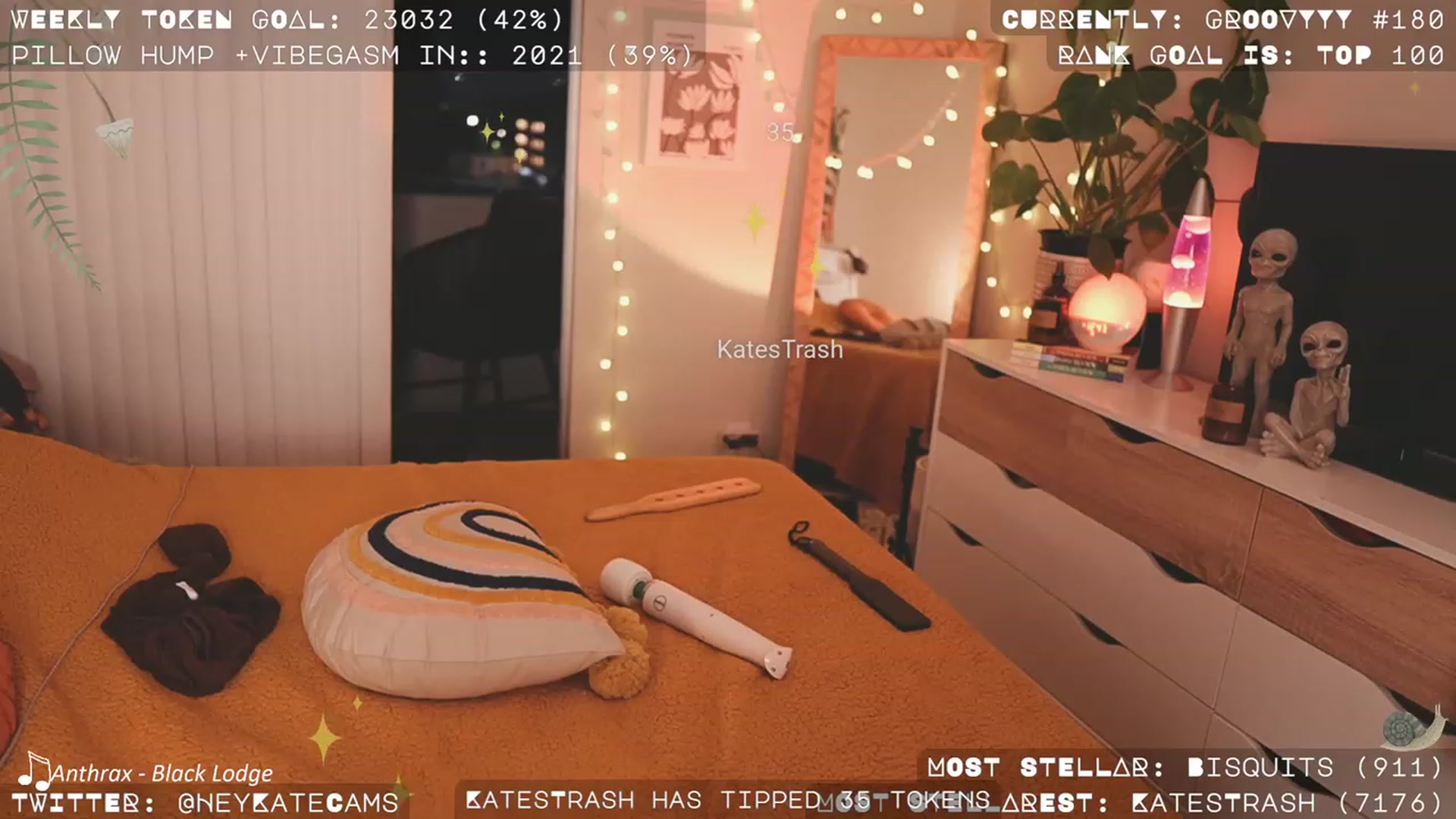 Gallery image thumbnail from HeyKate's myfreecams stream on, 06/03/2023, 08:39 image 13 of 20