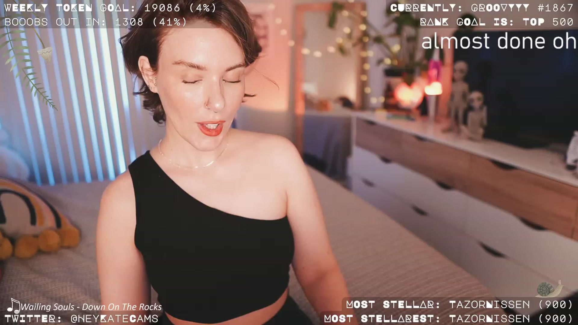 Gallery image thumbnail from HeyKate's myfreecams stream on, 08/03/2023, 02:02 image 5 of 20