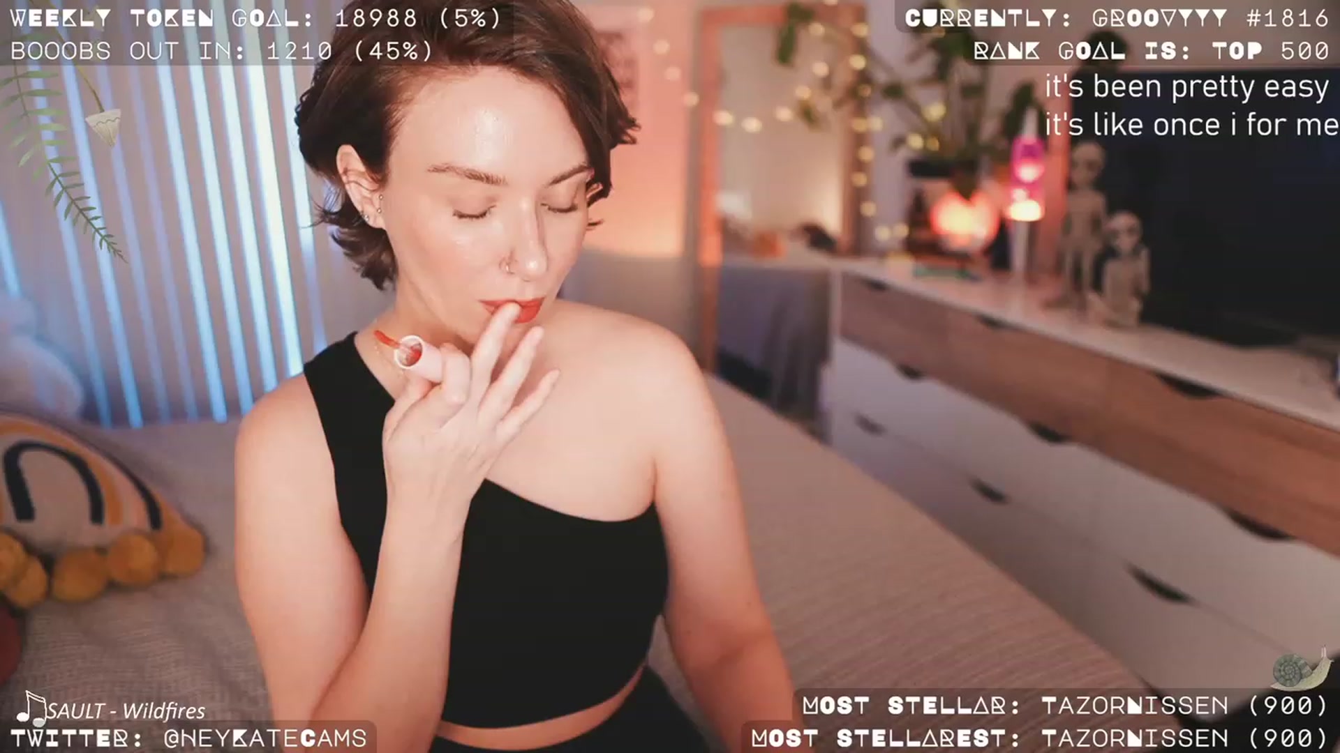 Gallery image thumbnail from HeyKate's myfreecams stream on, 08/03/2023, 02:02 image 13 of 20