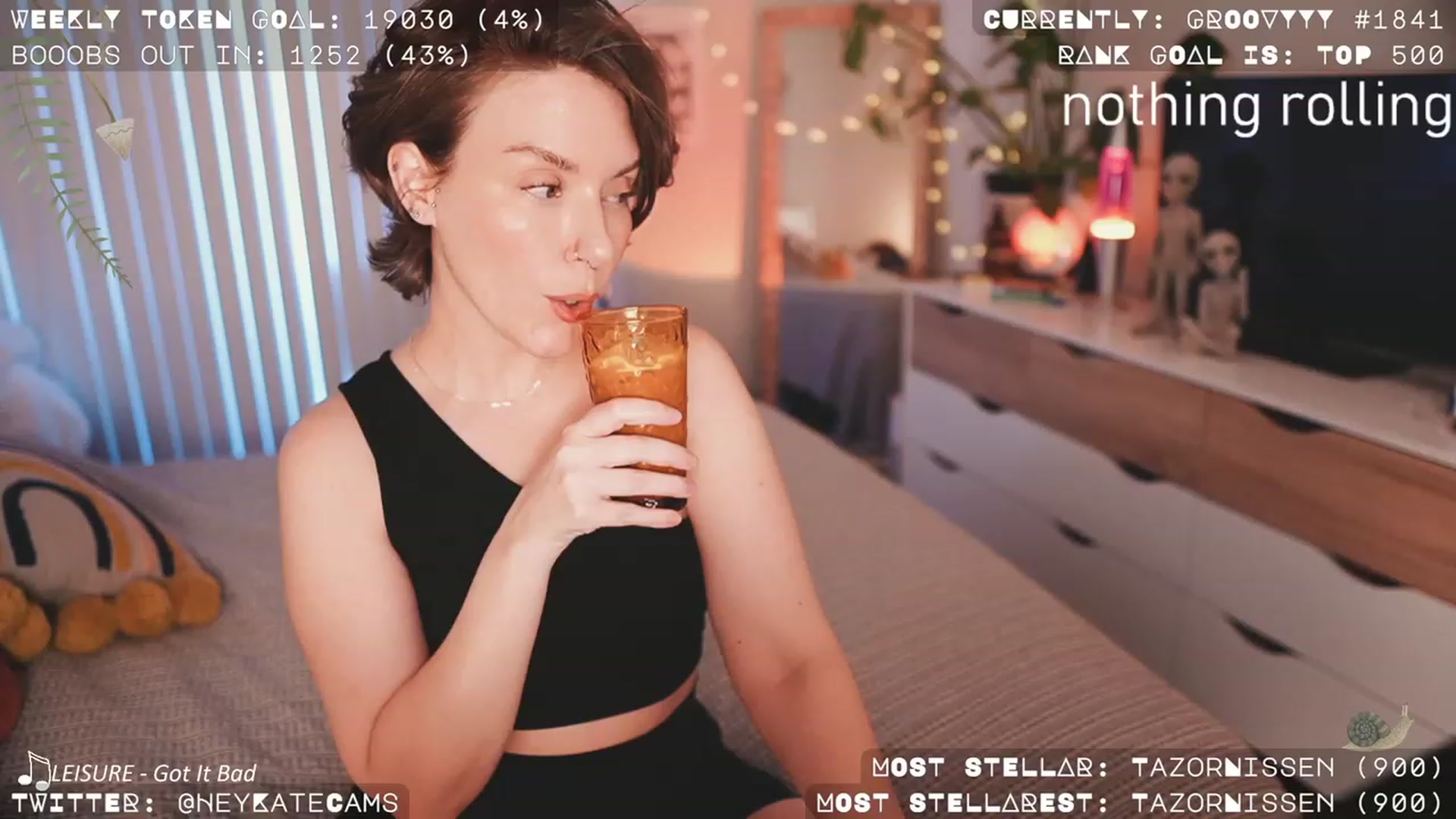 Gallery image thumbnail from HeyKate's myfreecams stream on, 08/03/2023, 02:02 image 10 of 20
