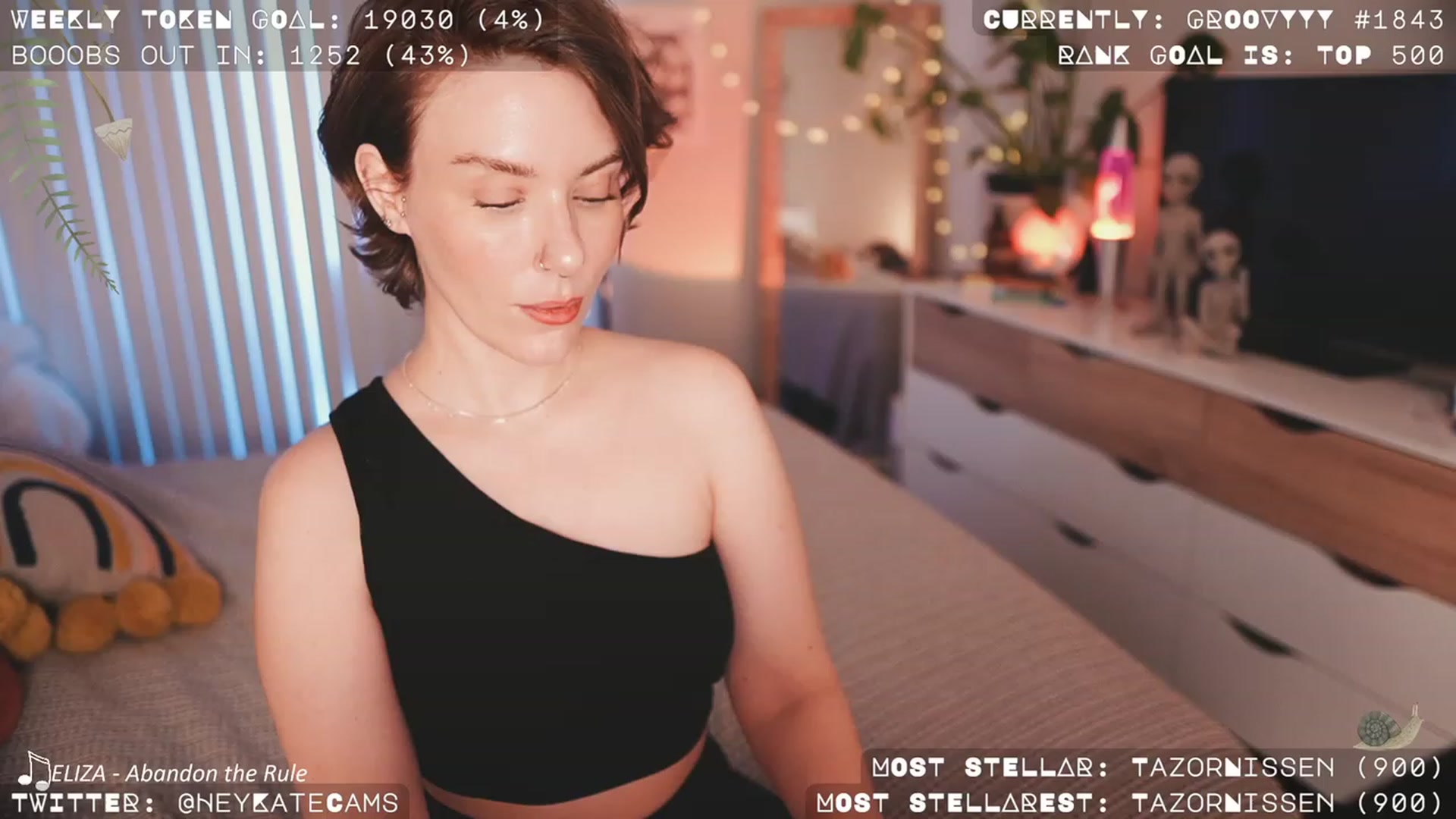 Gallery image thumbnail from HeyKate's myfreecams stream on, 08/03/2023, 02:02 image 12 of 20