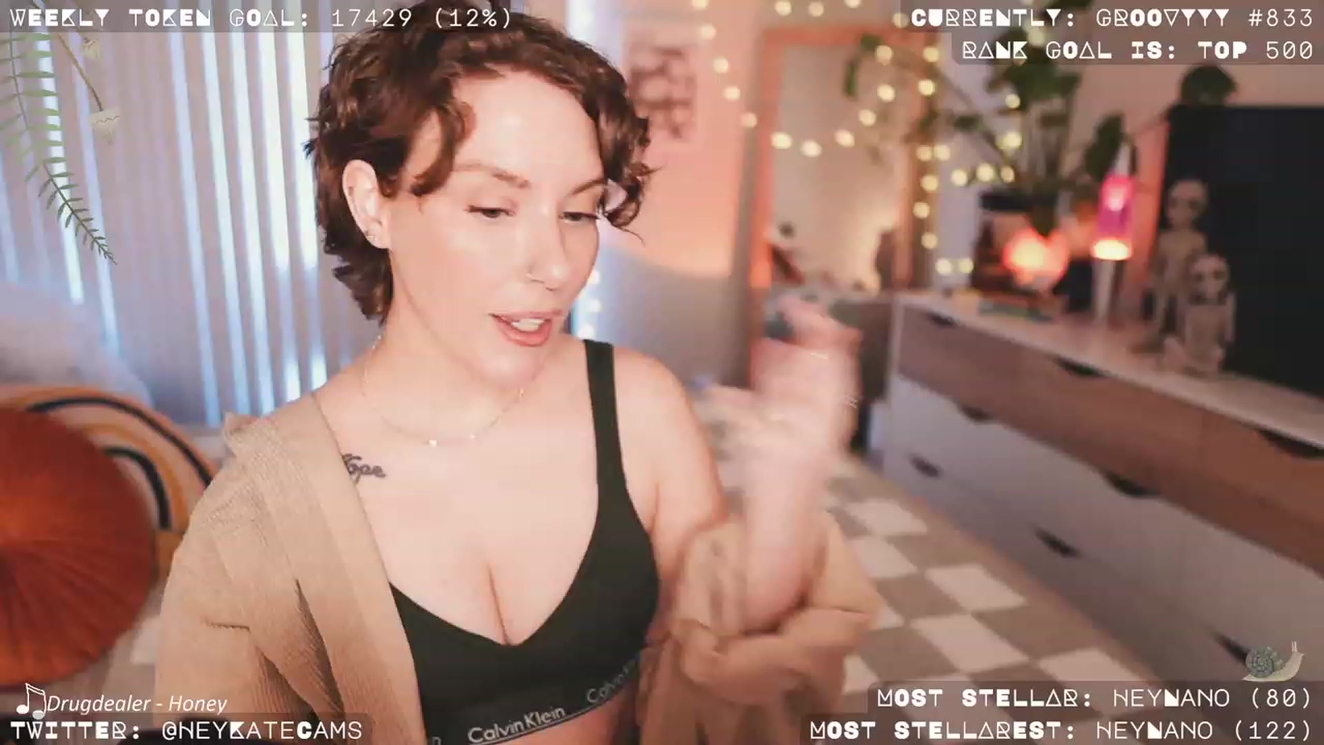 Gallery image thumbnail from HeyKate's myfreecams stream on, 08/11/2023, 02:13 image 11 of 20