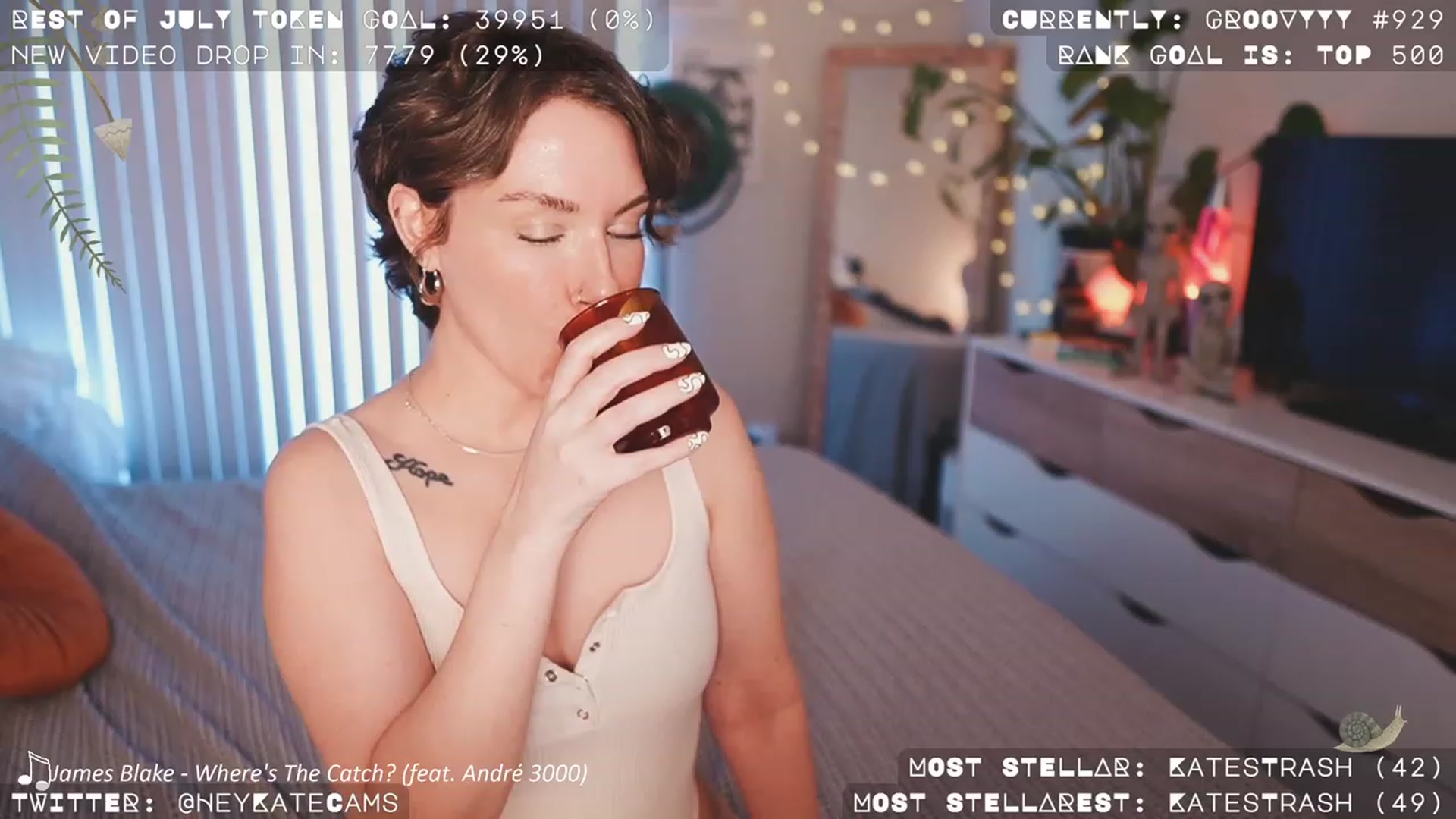 Gallery image thumbnail from HeyKate's myfreecams stream on, 08/22/2023, 02:25 image 2 of 20